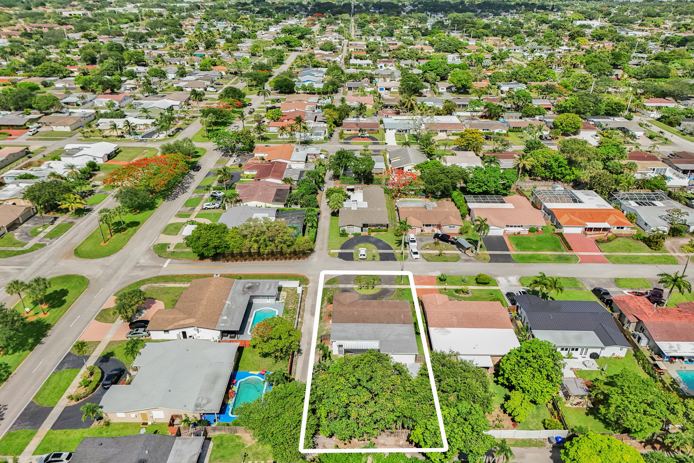 2030 N 54th Avenue, Hollywood, FL 33021 — photo 53 of 57