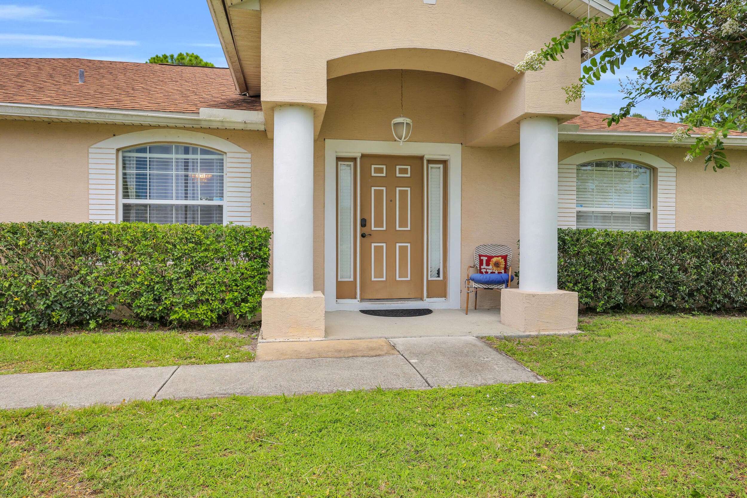 663 NW North Macedo Boulevard, Port St. Lucie, FL 34983 — photo 2 of 35