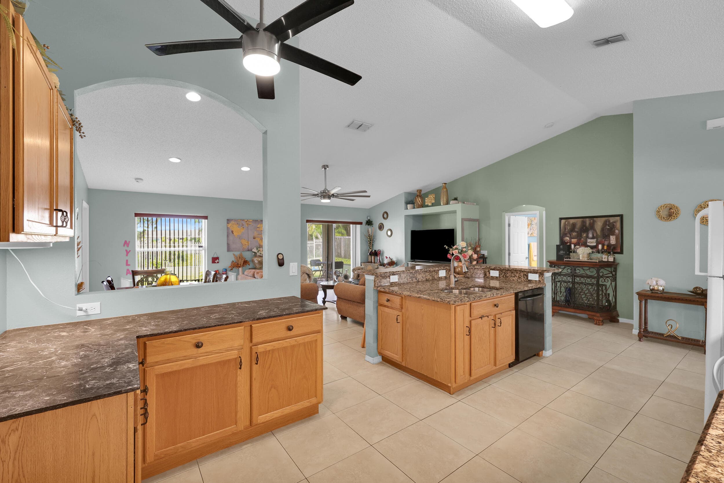663 NW North Macedo Boulevard, Port St. Lucie, FL 34983 — photo 12 of 35