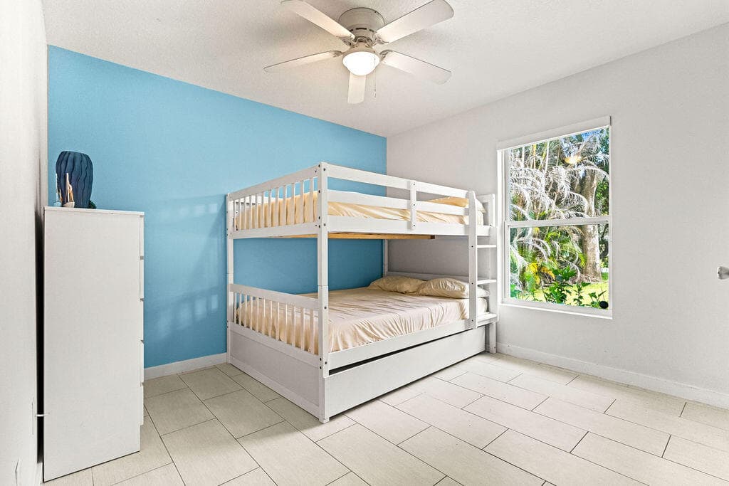 1022 41st Avenue, Vero Beach, FL 32960 — photo 15 of 18