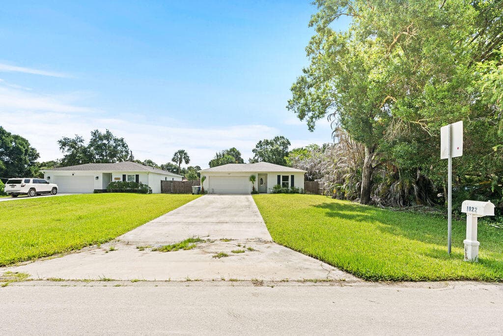 1022 41st Avenue, Vero Beach, FL 32960 — photo 2 of 18