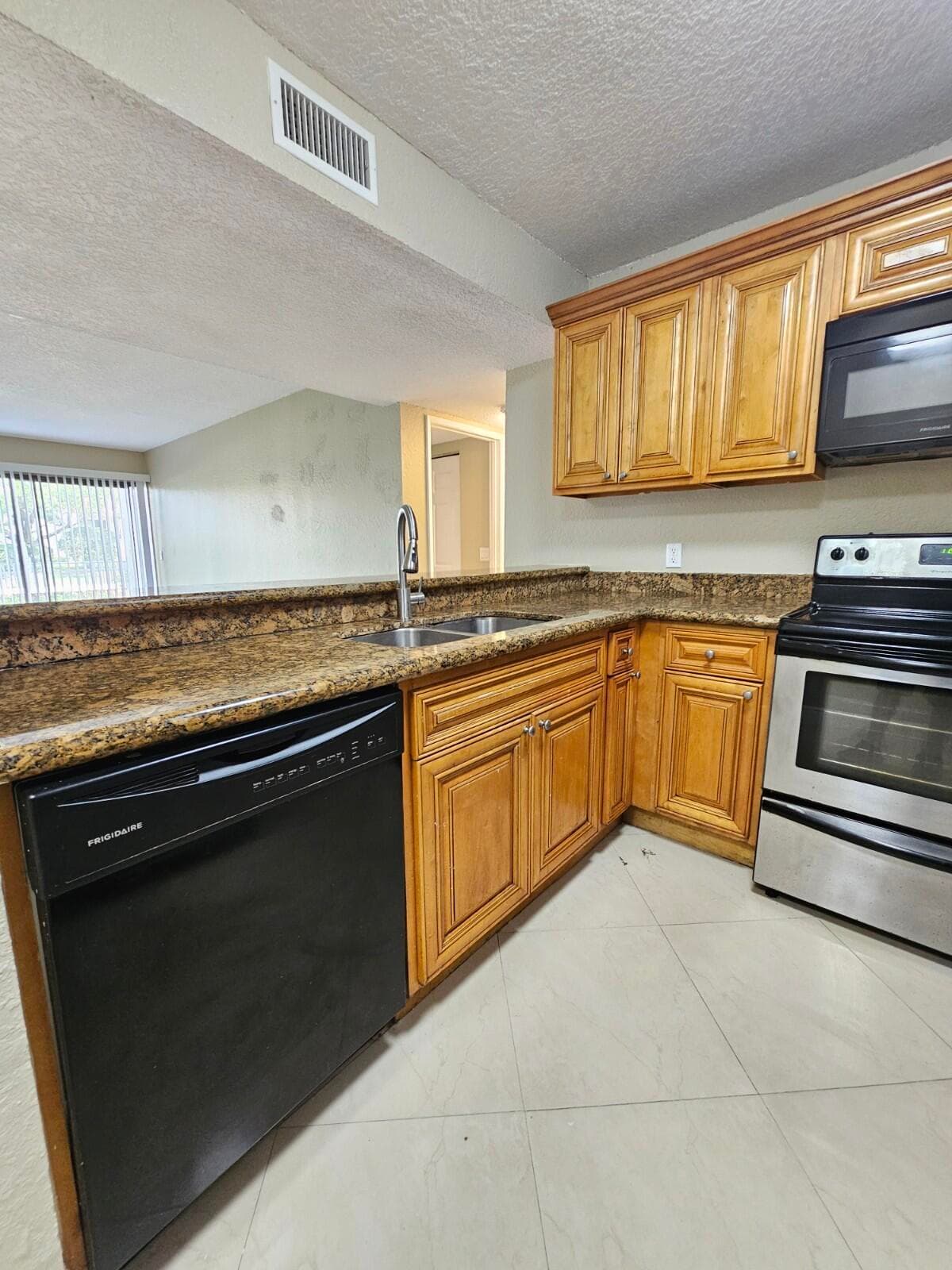 1440 Windorah Way C, West Palm Beach, FL 33411 — photo 4 of 20