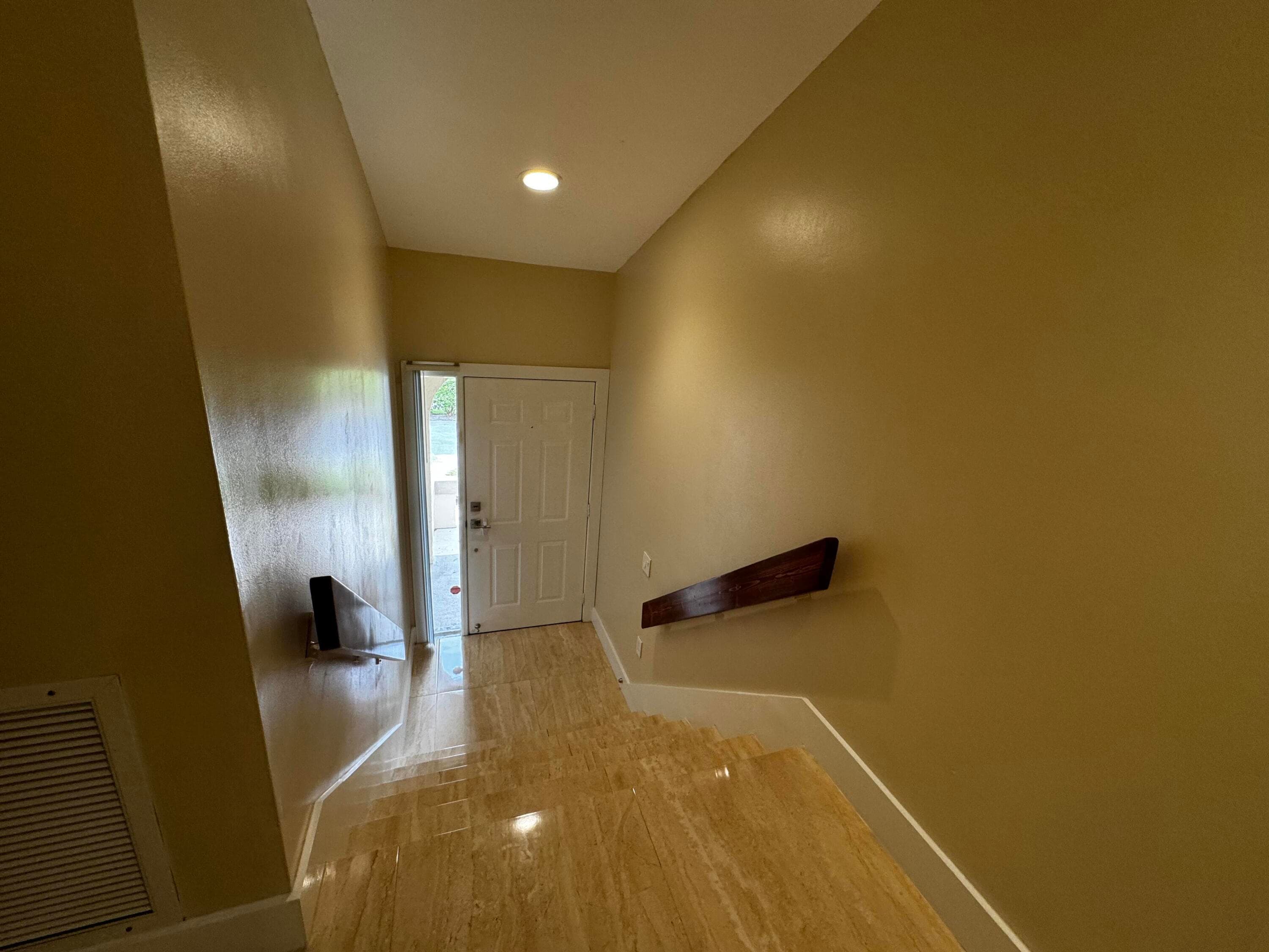 5520 Coach House Circle G, Boca Raton, FL 33486 — photo 5 of 41
