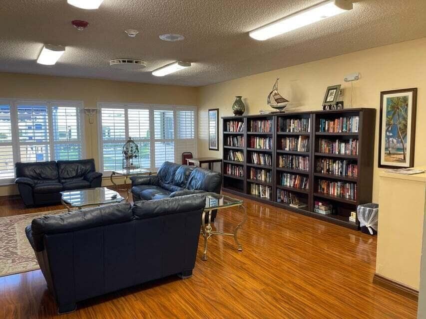 1009 SW 3rd Way, Boynton Beach, FL 33426 — photo 23 of 24