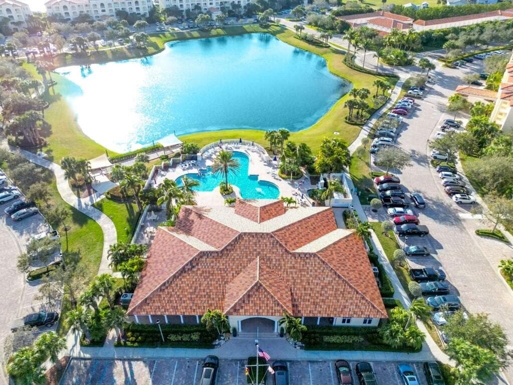 32 W Harbour Isle Dr Drive W 203, Fort Pierce, FL 34949 — photo 14 of 23