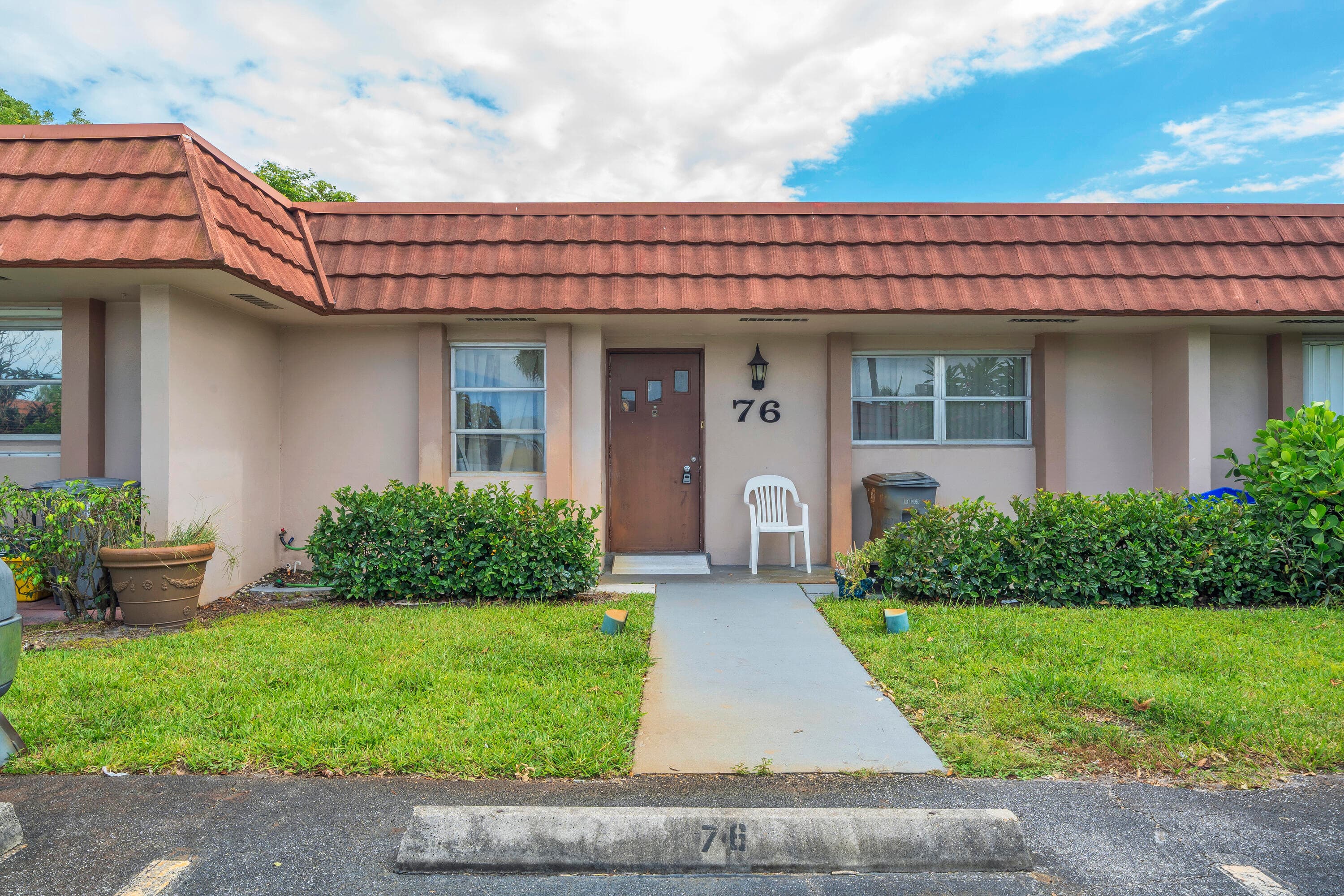 5775 W Fernley Dr Drive W 76, West Palm Beach, FL 33415 — photo 5 of 40