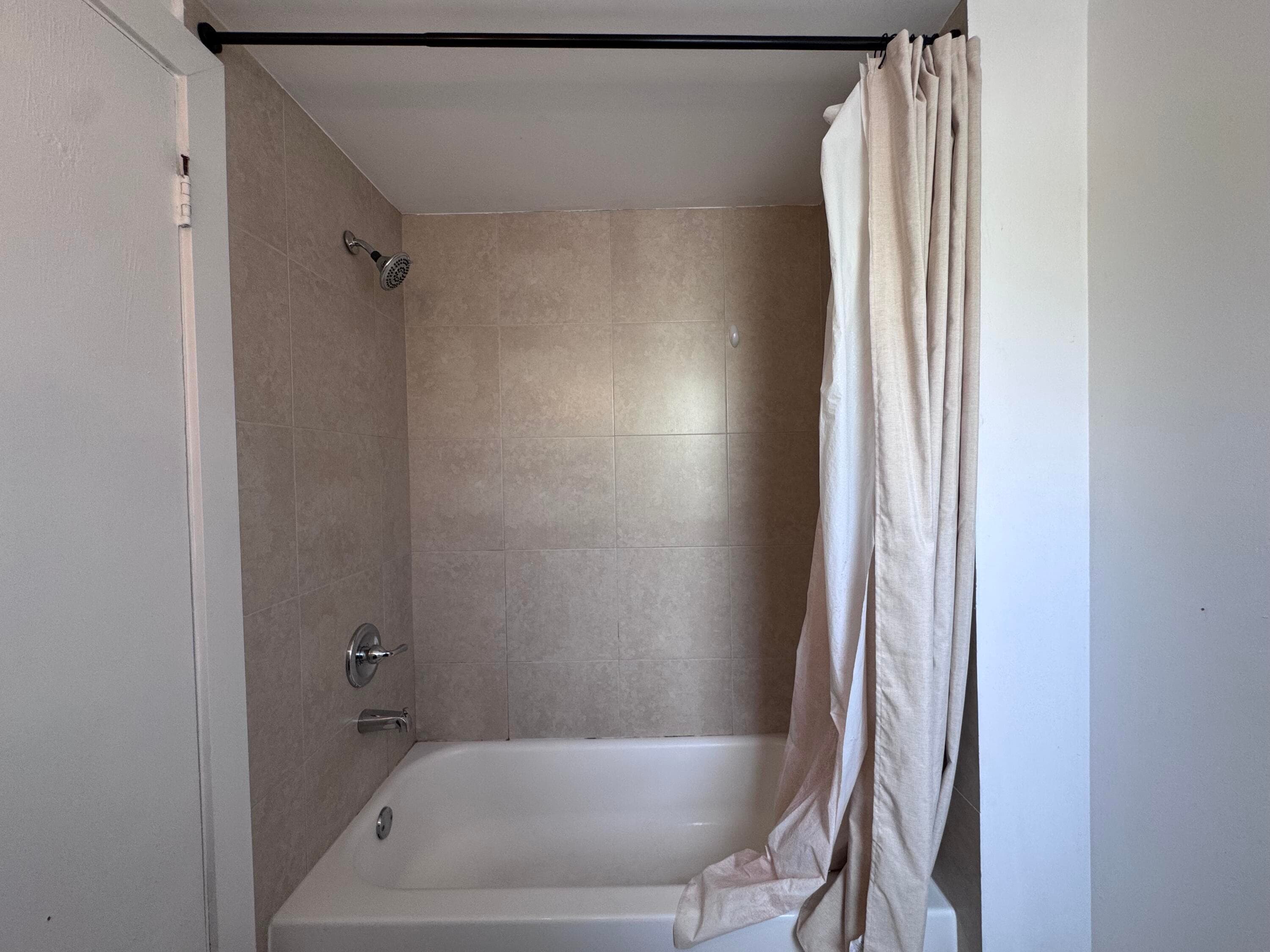 202 Lucerne Avenue Unit 12, Lake Worth Beach, FL 33460 — photo 13 of 44