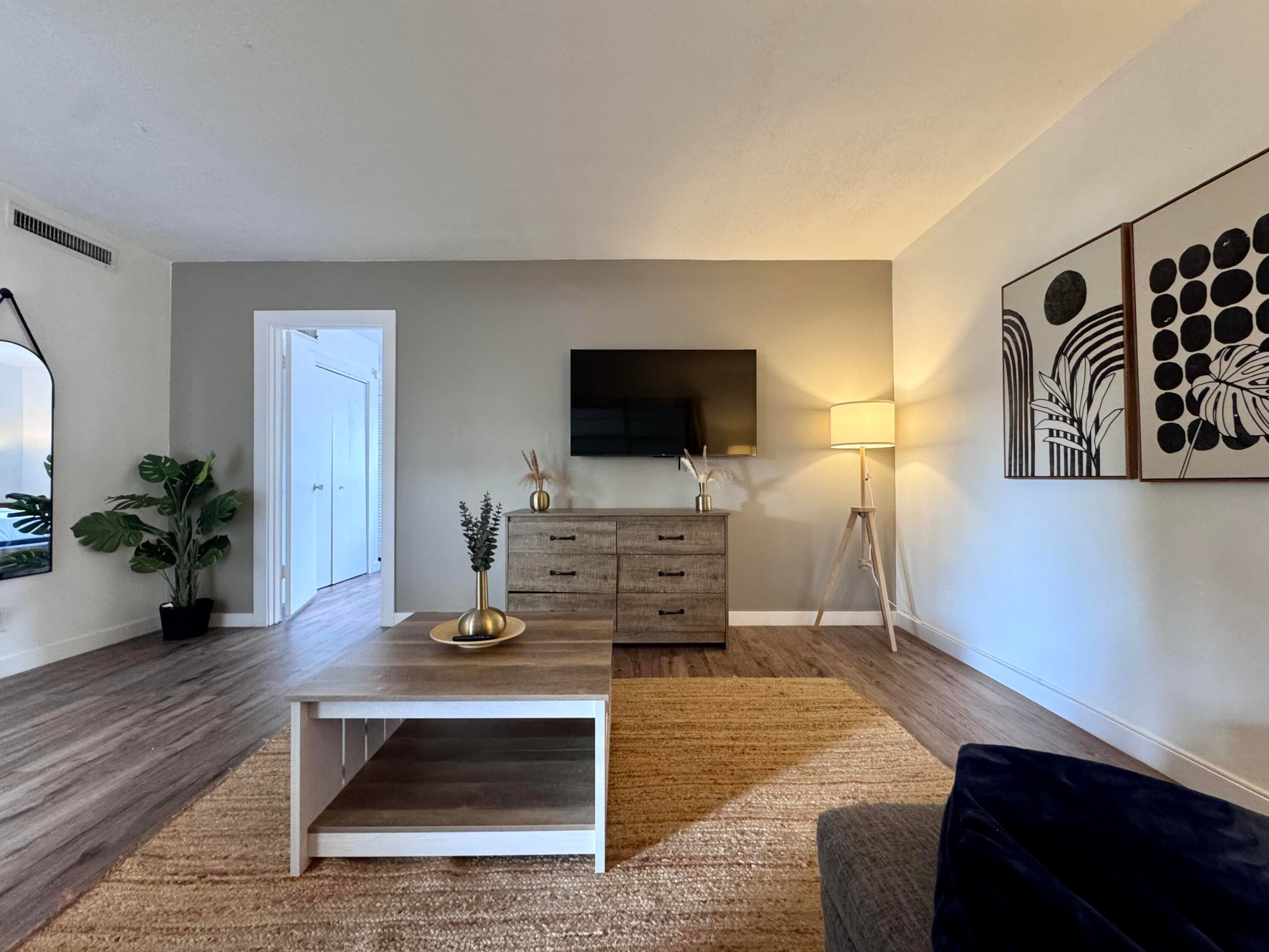 202 Lucerne Avenue Unit 12, Lake Worth Beach, FL 33460 — photo 27 of 44