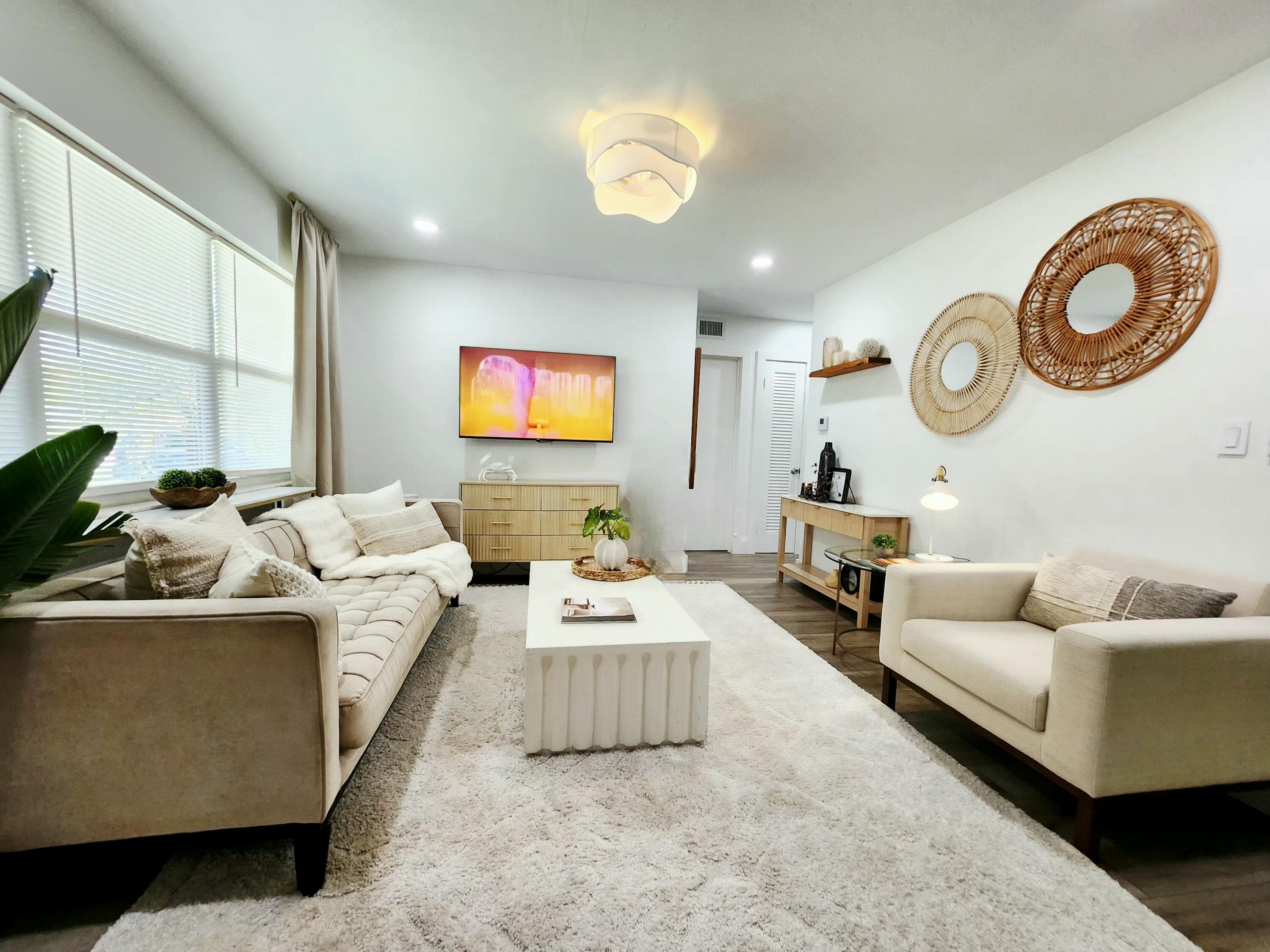 246 NE 14th Street, Delray Beach, FL 33444 — photo 10 of 60