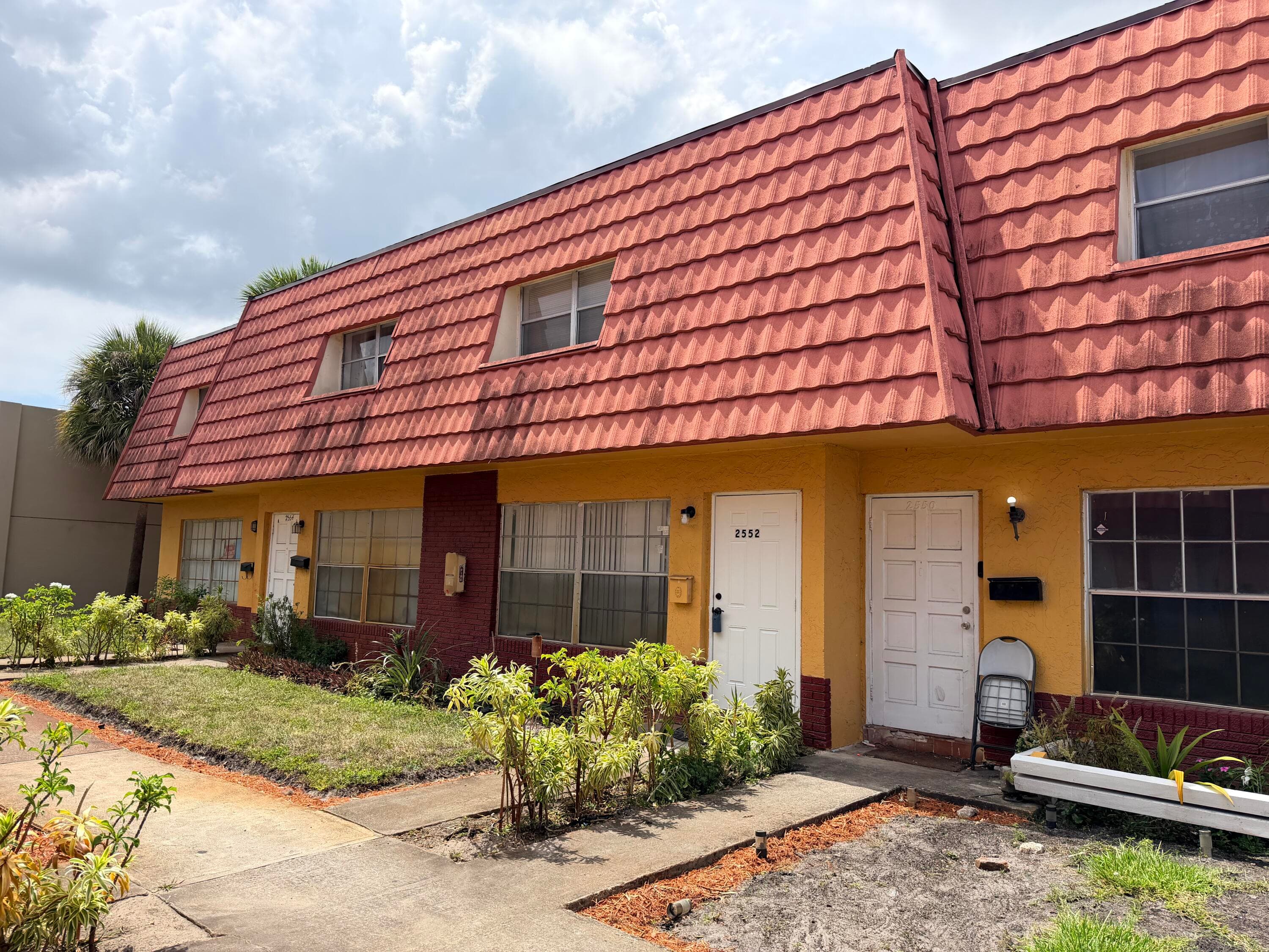 2552 NW 52nd Avenue B19, Lauderhill, FL 33313 — photo 1 of 12