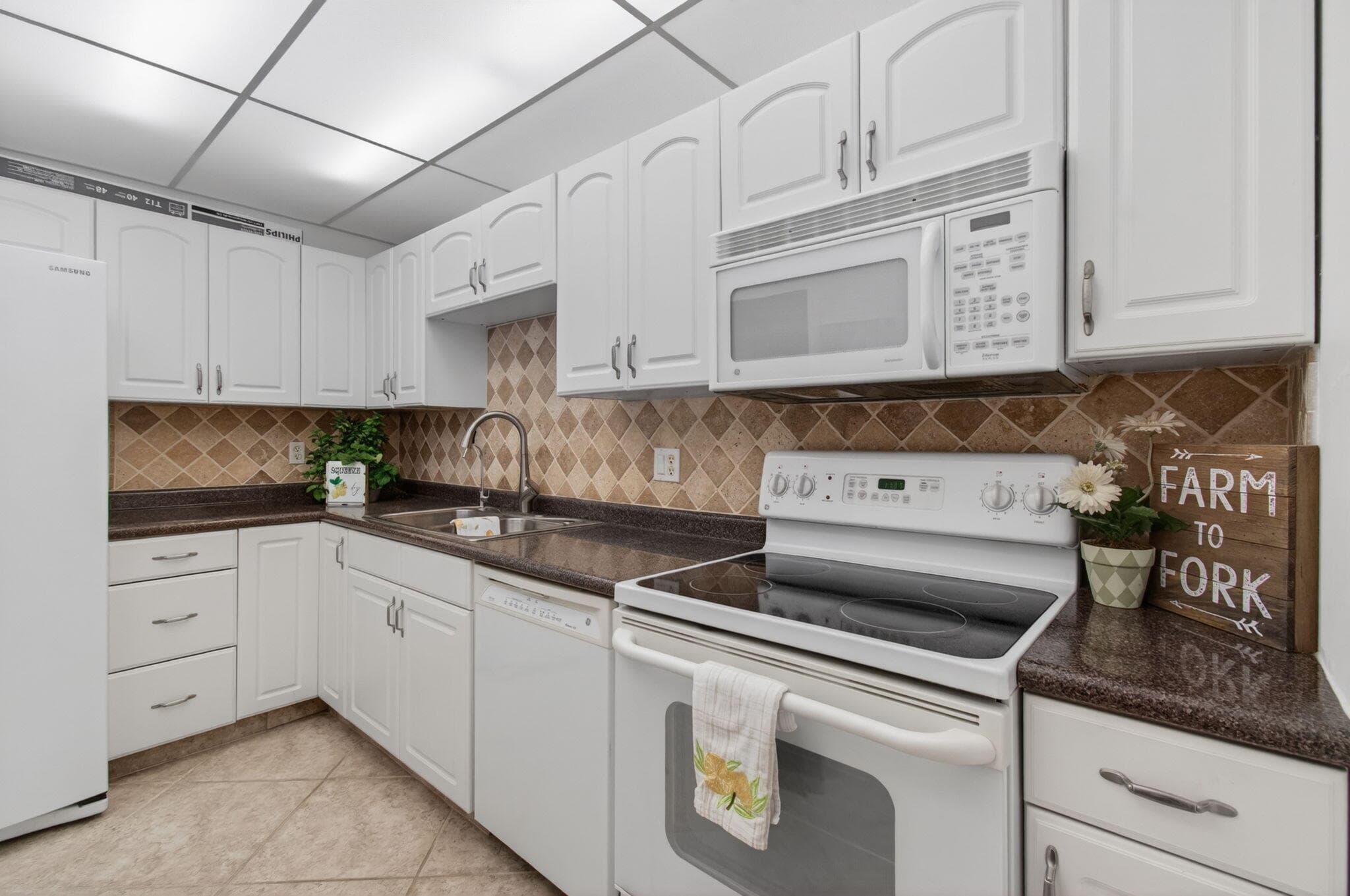555 NW 4 Avenue 4230, Boca Raton, FL 33432 — photo 18 of 49