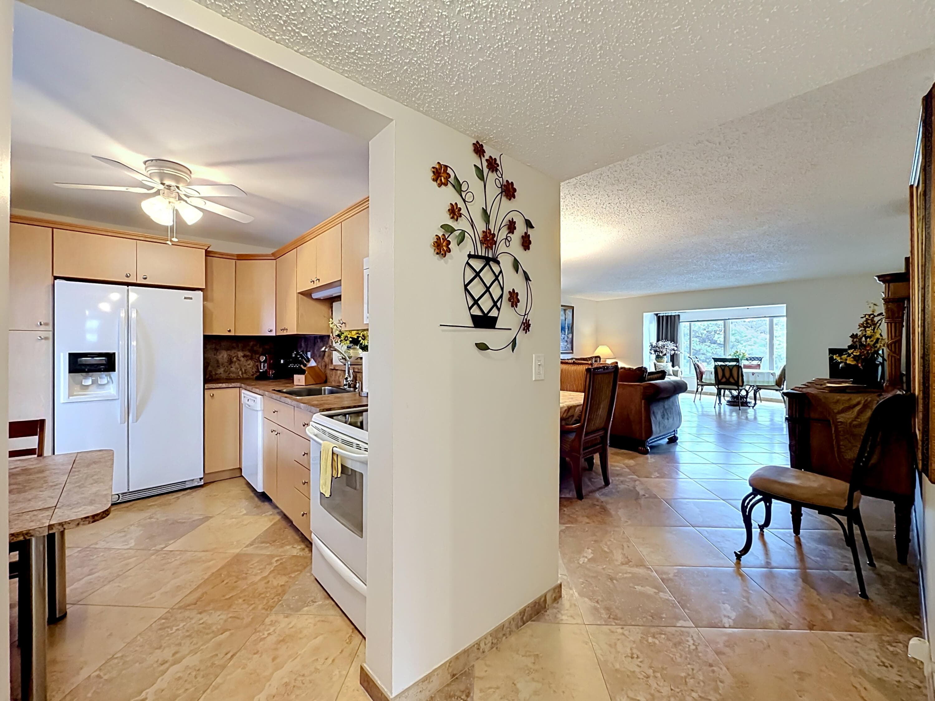 4270 NW 40th Street 401, Lauderdale Lakes, FL 33319 — photo 12 of 60