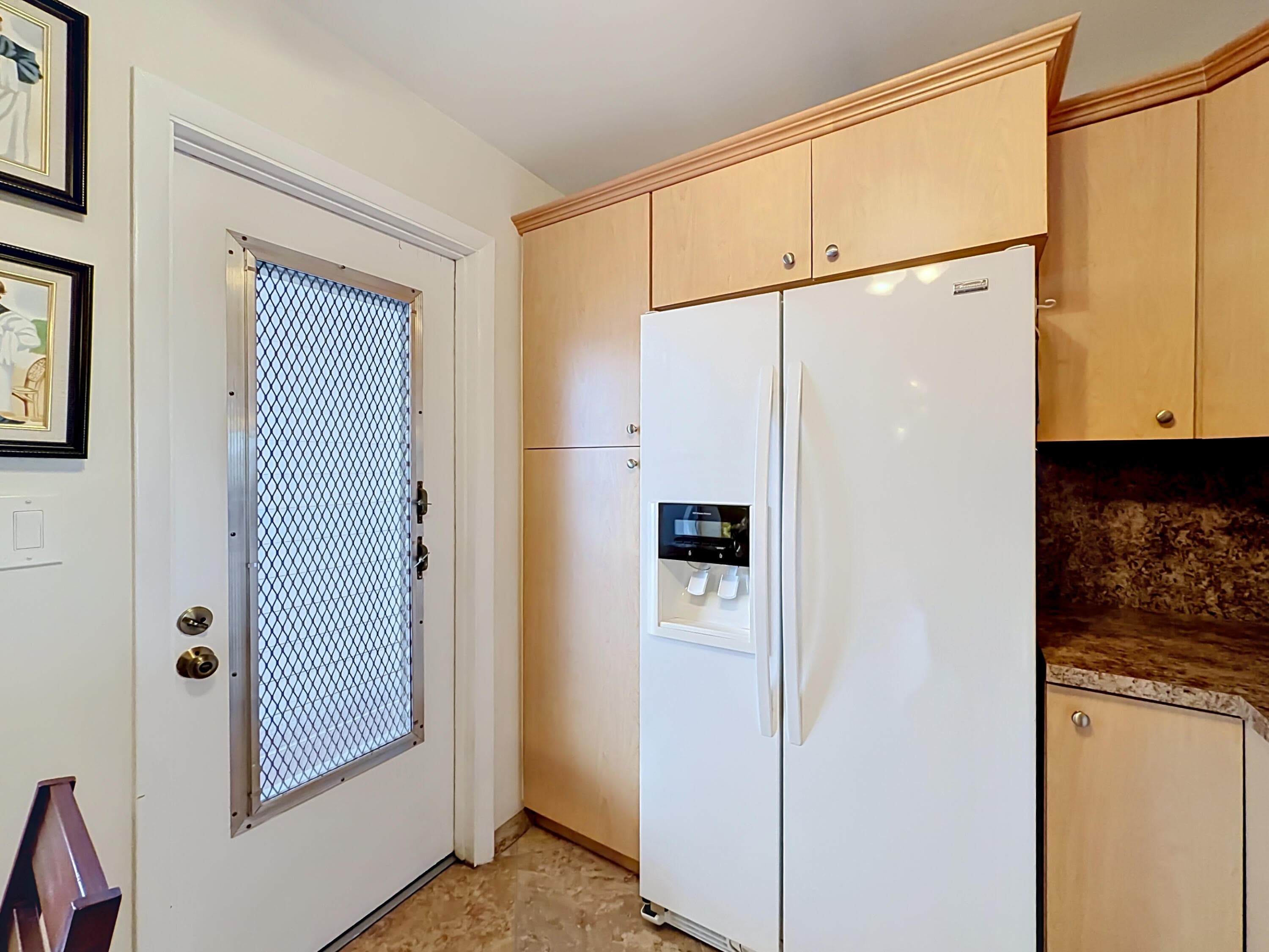 4270 NW 40th Street 401, Lauderdale Lakes, FL 33319 — photo 19 of 60