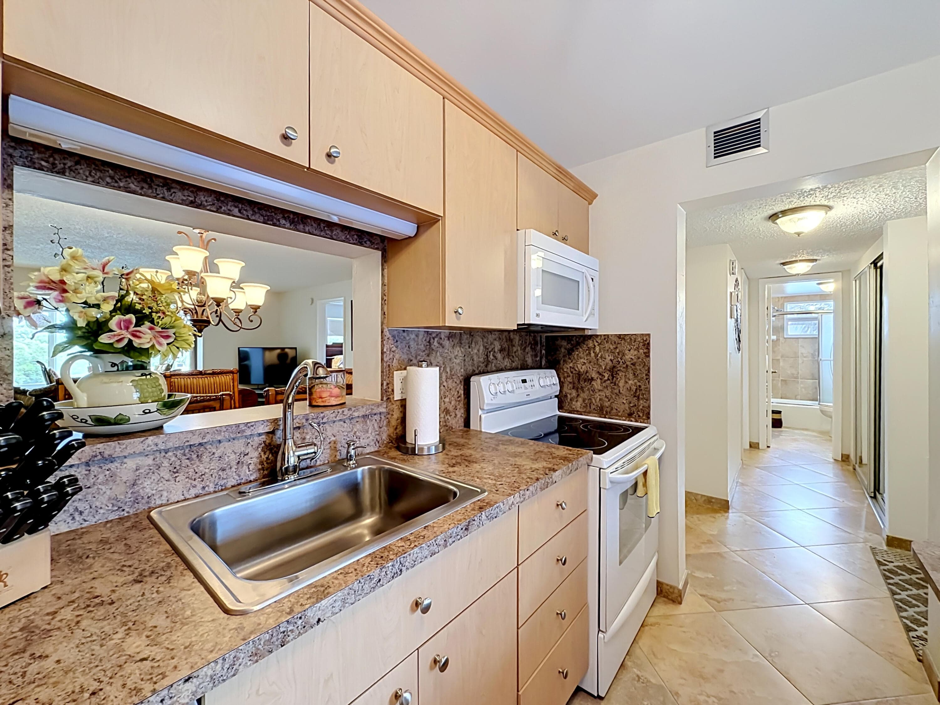 4270 NW 40th Street 401, Lauderdale Lakes, FL 33319 — photo 20 of 60