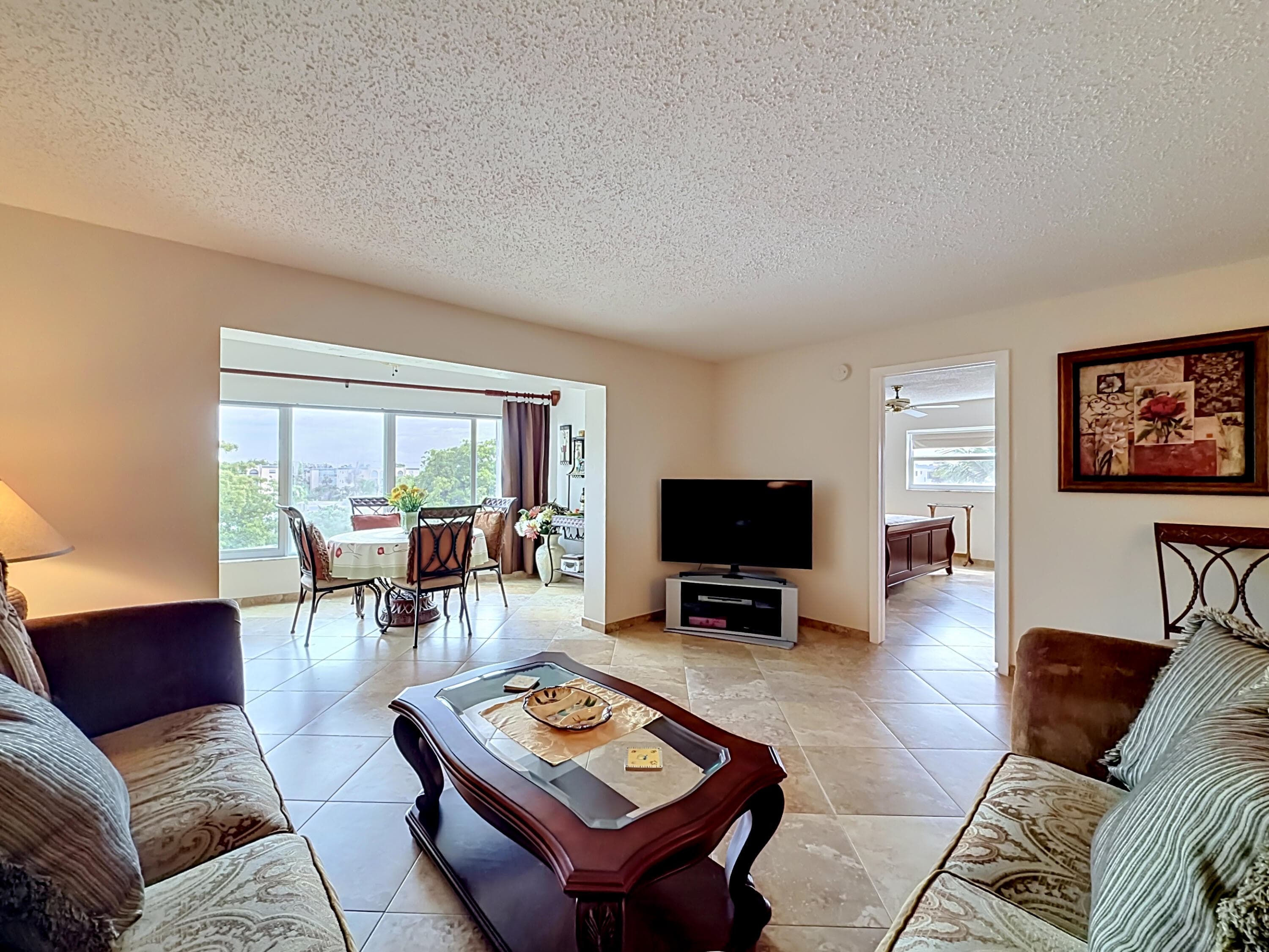 4270 NW 40th Street 401, Lauderdale Lakes, FL 33319 — photo 32 of 60