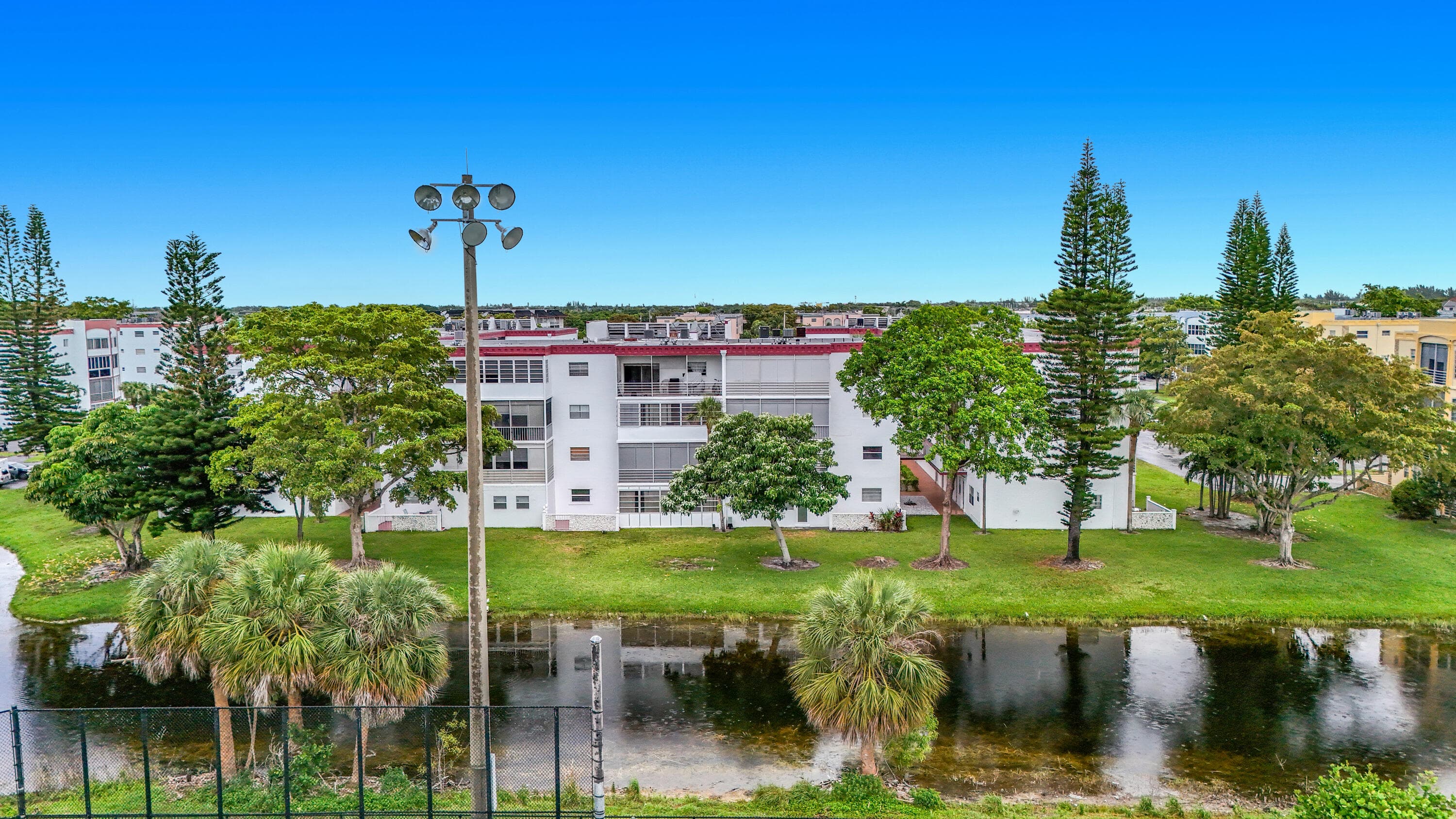 4270 NW 40th Street 401, Lauderdale Lakes, FL 33319 — photo 52 of 60