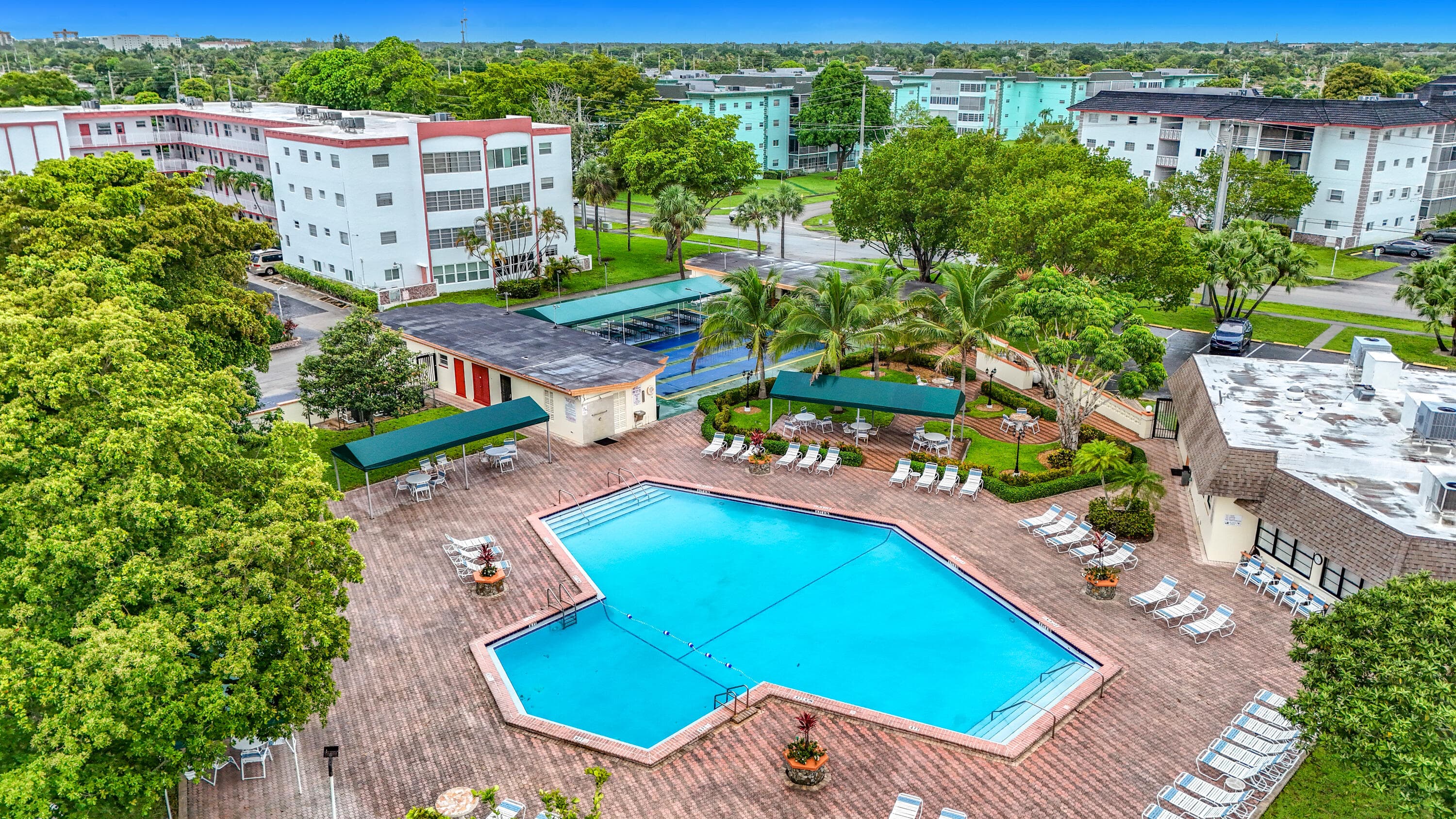 4270 NW 40th Street 401, Lauderdale Lakes, FL 33319 — photo 59 of 60