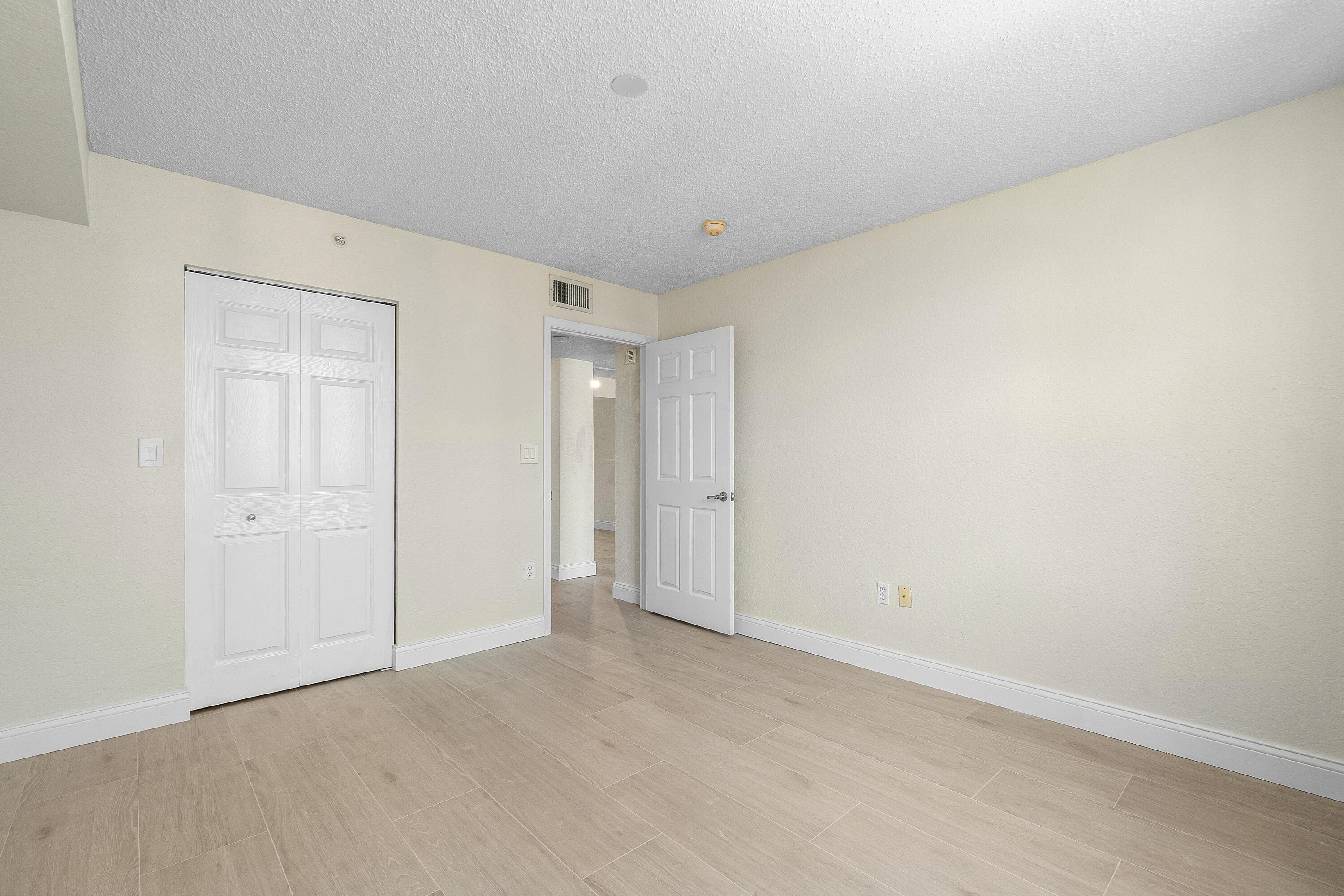 1801 N Flagler Drive 835, West Palm Beach, FL 33407 — photo 23 of 34