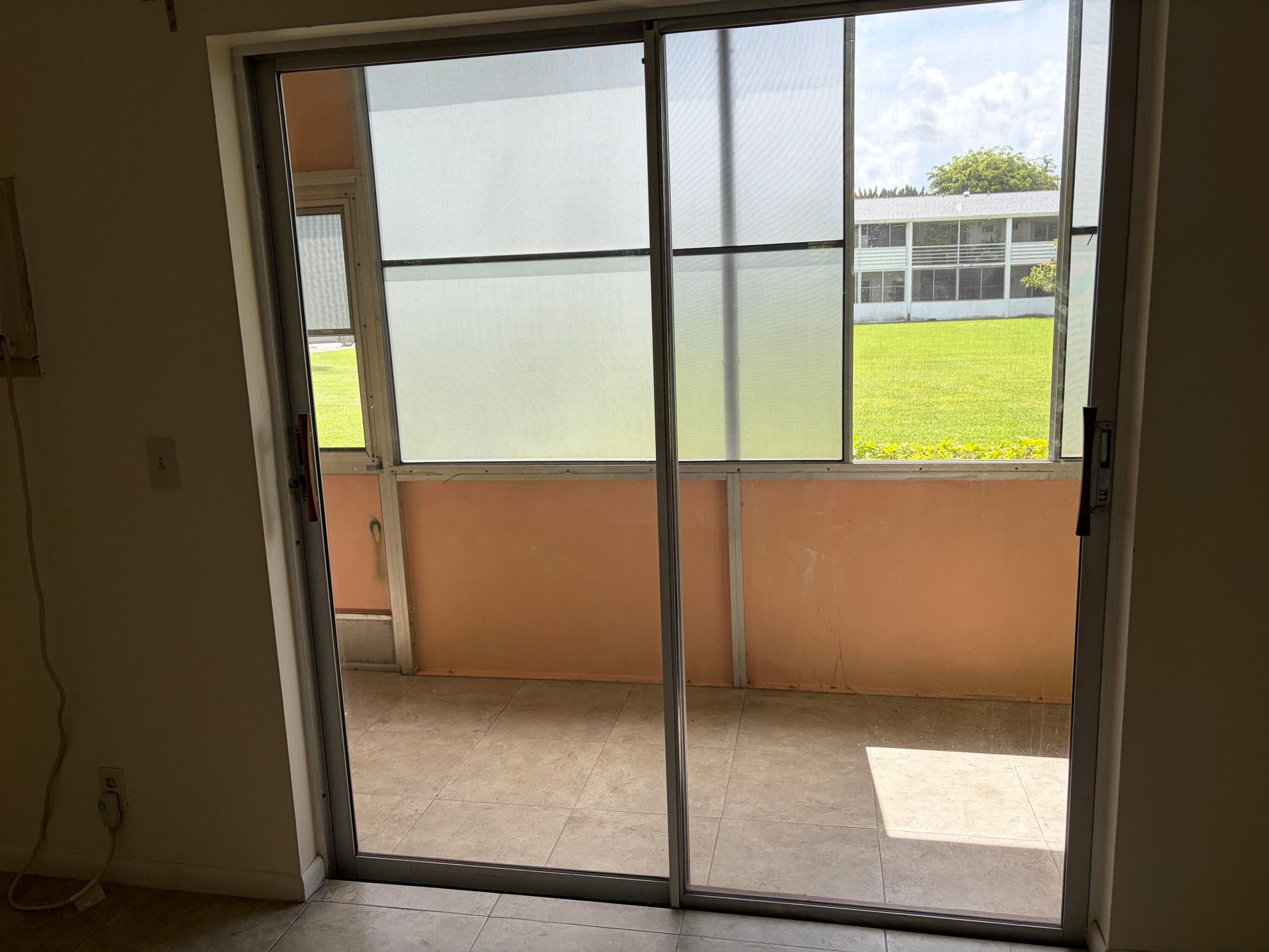 220 Berkshire K 220, West Palm Beach, FL 33417 — photo 8 of 9