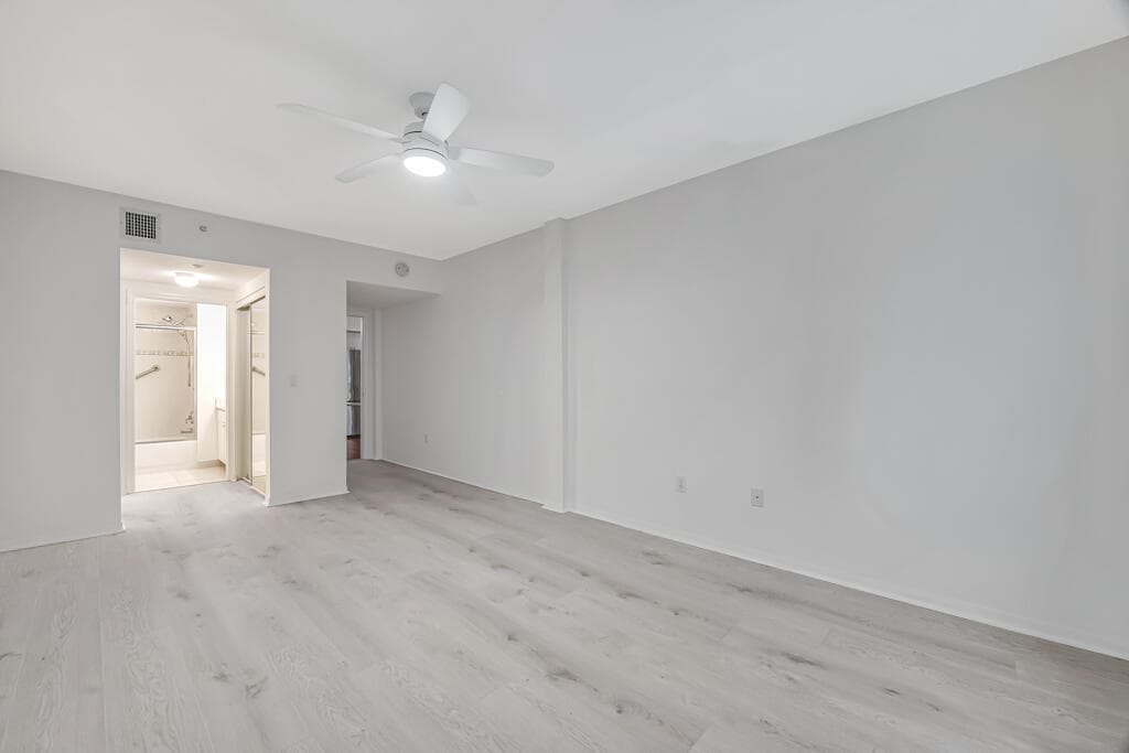 2105 Lavers Circle 306, Delray Beach, FL 33444 — photo 25 of 32