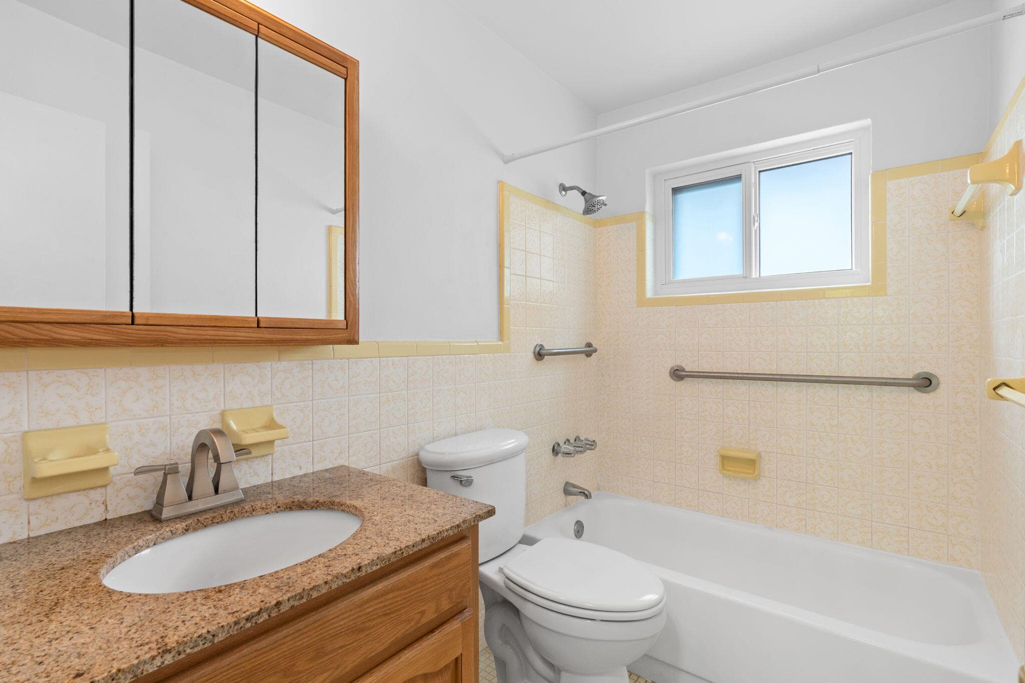 736 - 738 NE 36th Street, Oakland Park, FL 33334 — photo 15 of 39