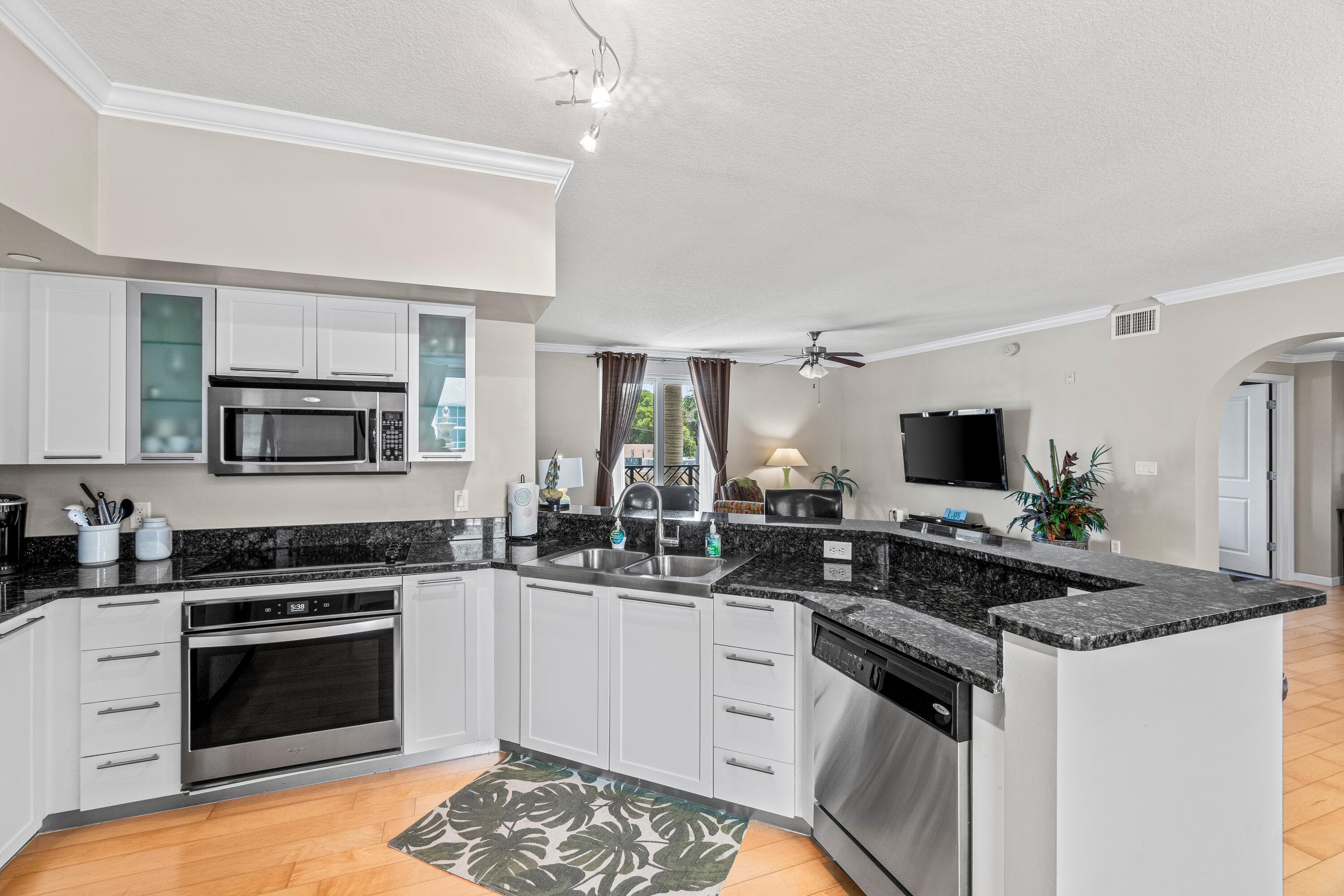 225 NE 1st Street 207, Delray Beach, FL 33444 — photo 15 of 38
