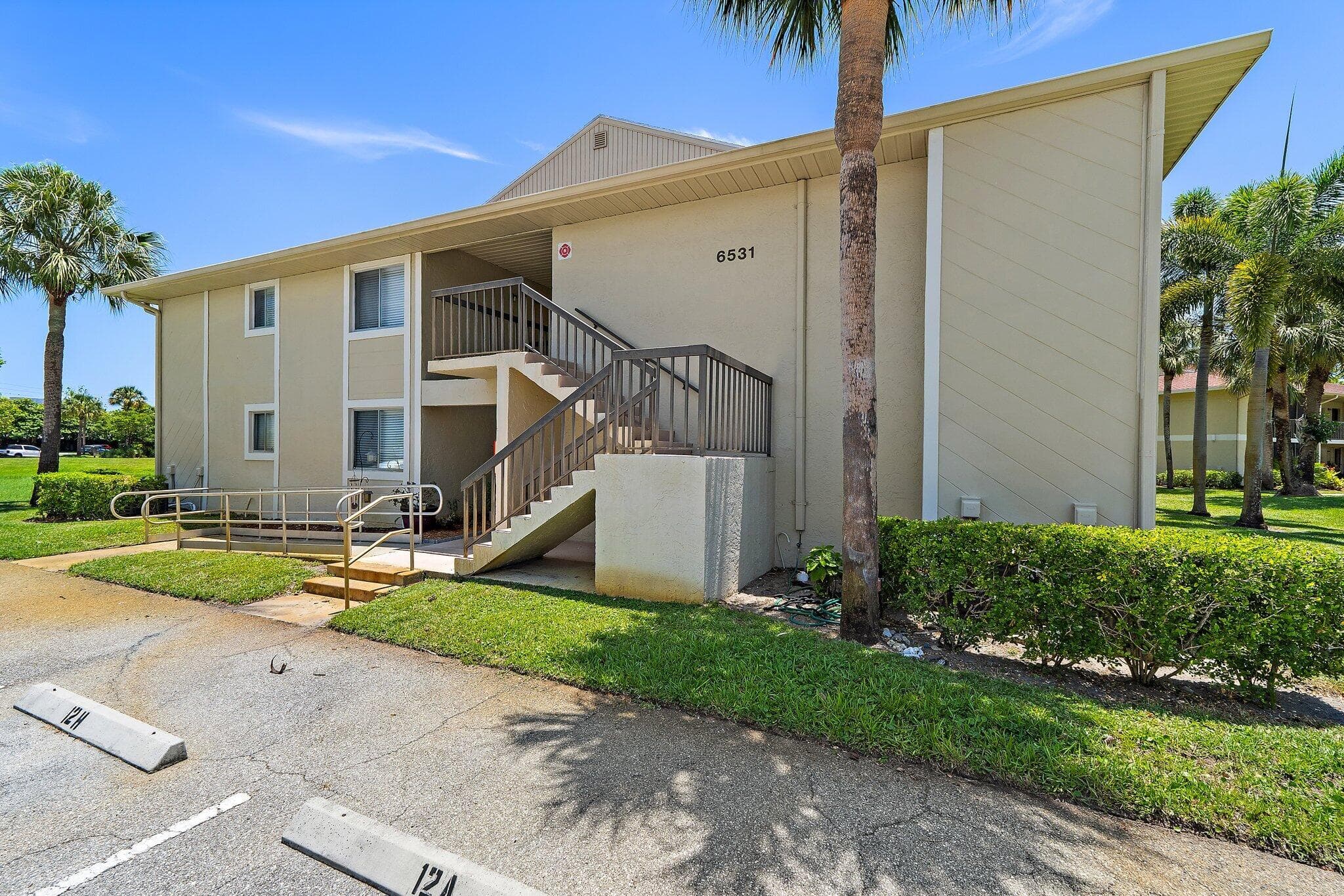 6531 Chasewood Drive H, Jupiter, FL 33458 — photo 4 of 37
