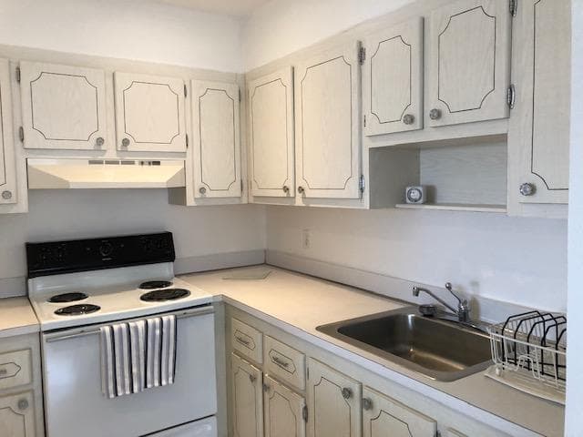 370 Saxony Trail, Delray Beach, FL 33446 — photo 16 of 29