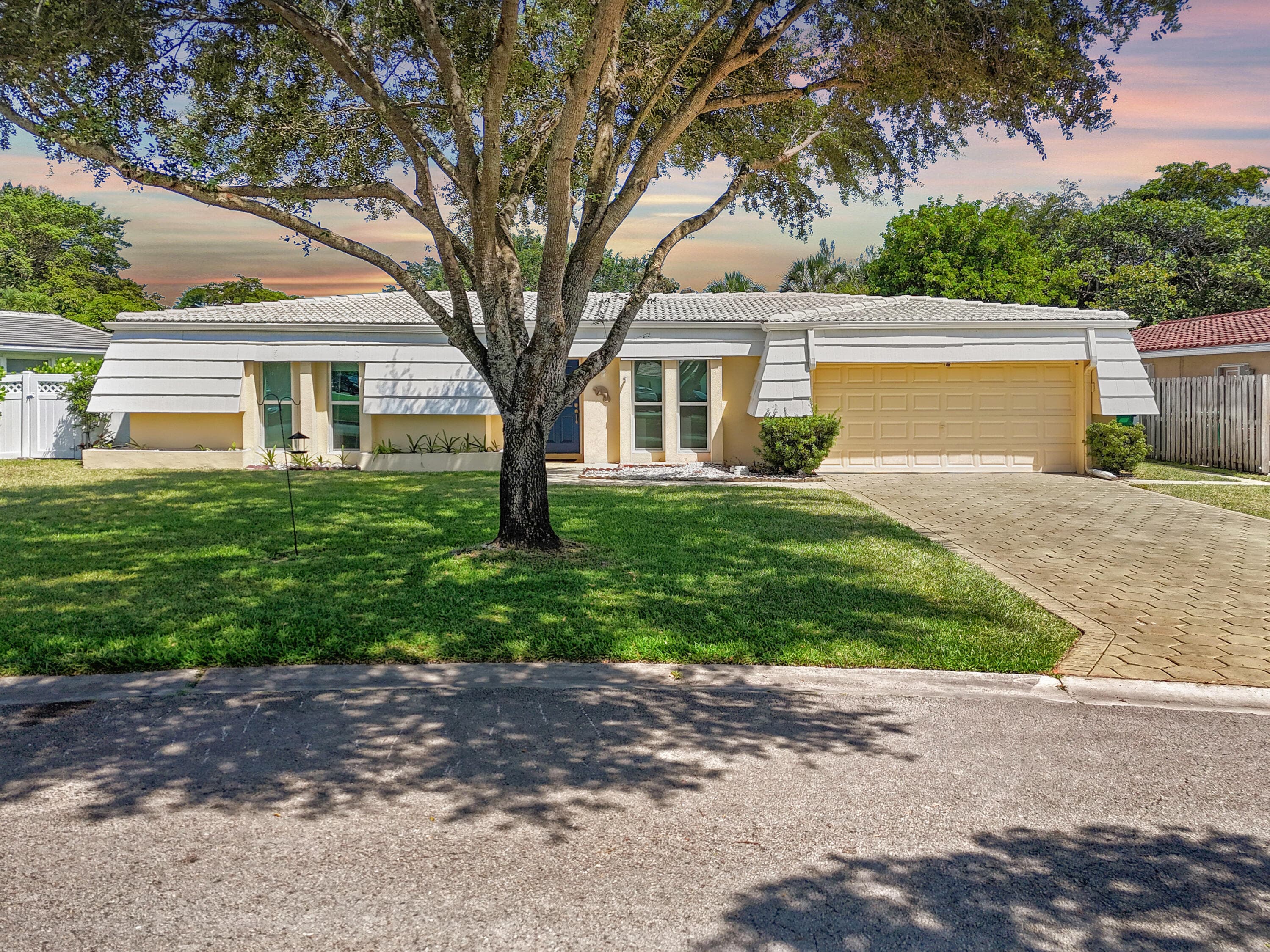 3721 NW 108th Drive, Coral Springs, FL 33065 — photo 1 of 40
