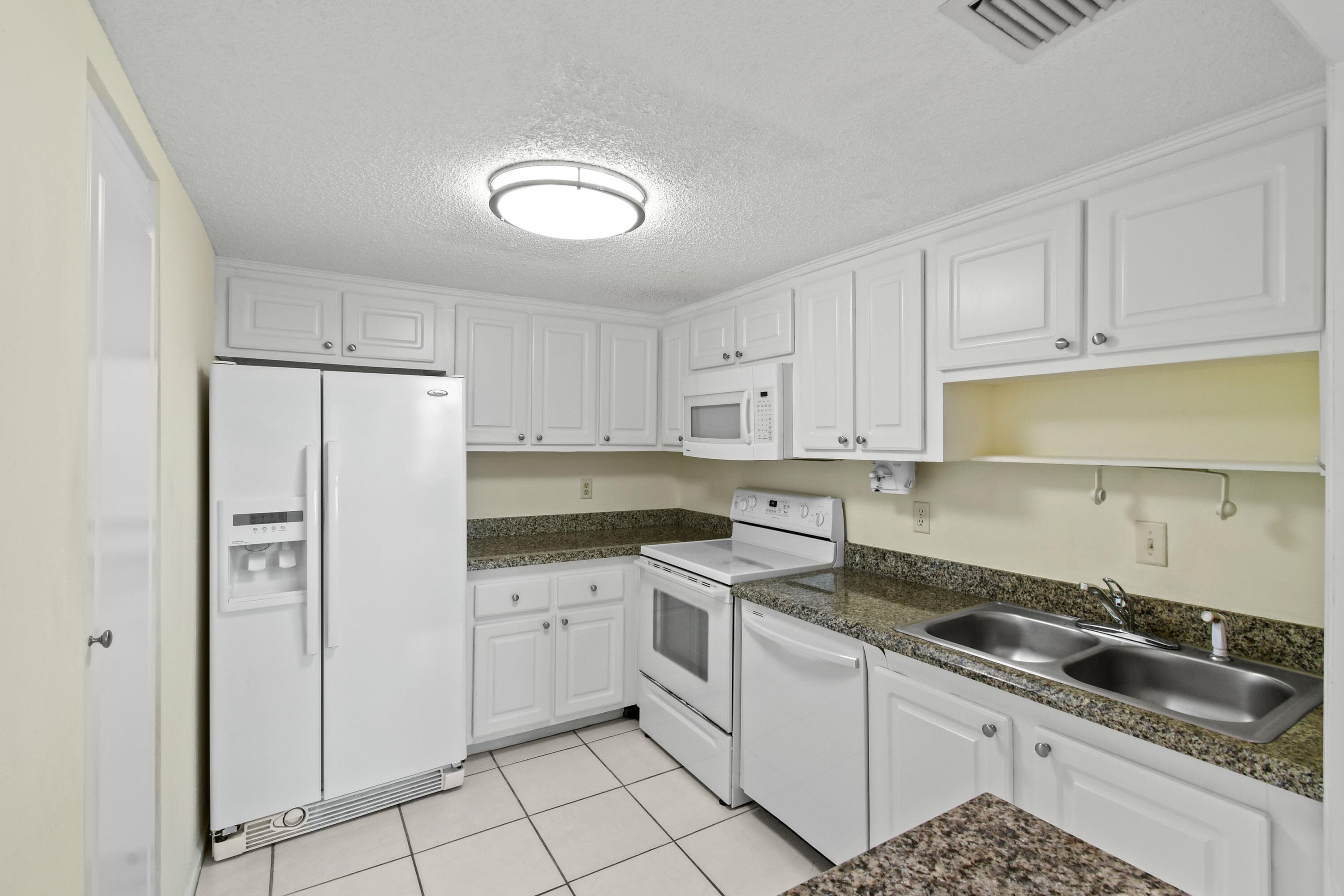 2800 N Ocean Drive A-8b, Riviera Beach, FL 33404 — photo 7 of 18