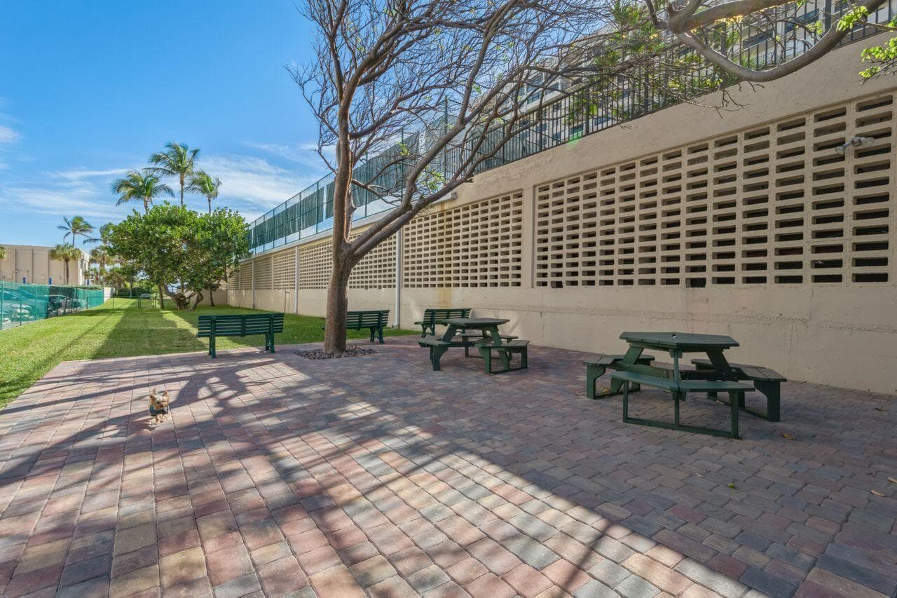 5100 N Ocean Boulevard 517, Lauderdale-By-The-Sea, FL 33308 — photo 35 of 37
