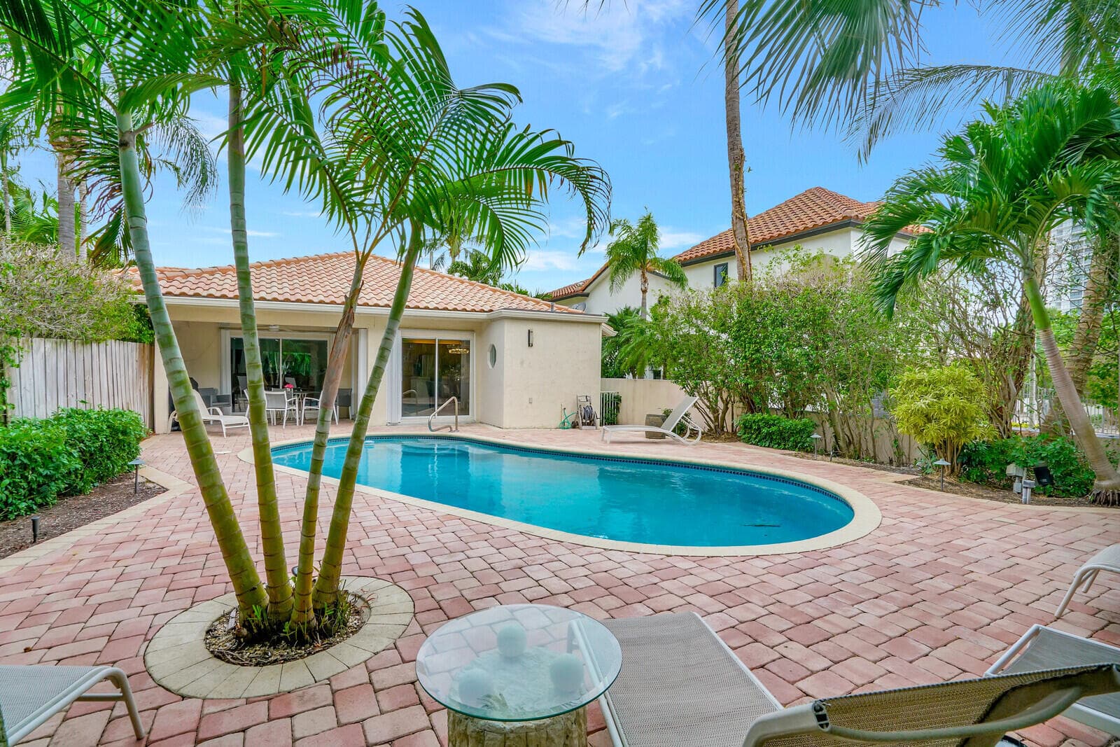 290 E Fern Drive, Boca Raton, FL 33432 — photo 40 of 51