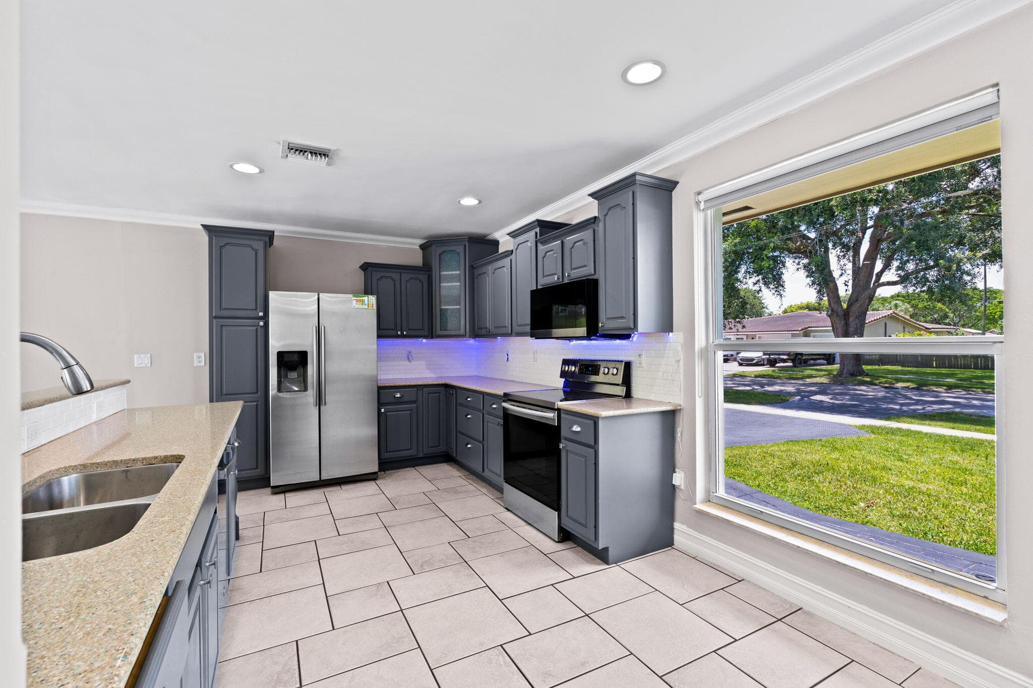 9200 SW 51st Place, Cooper City, FL 33328 — photo 8 of 72