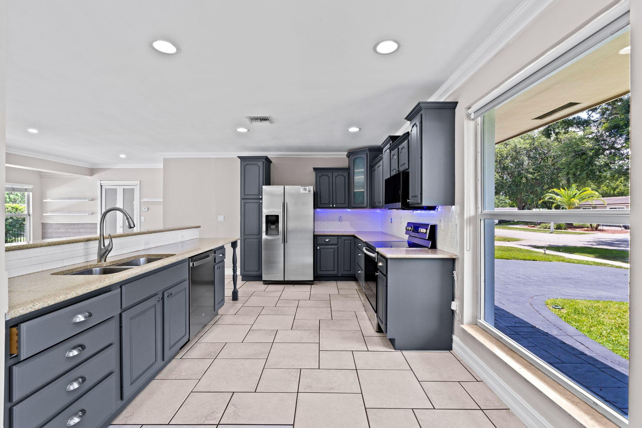 9200 SW 51st Place, Cooper City, FL 33328 — photo 9 of 72