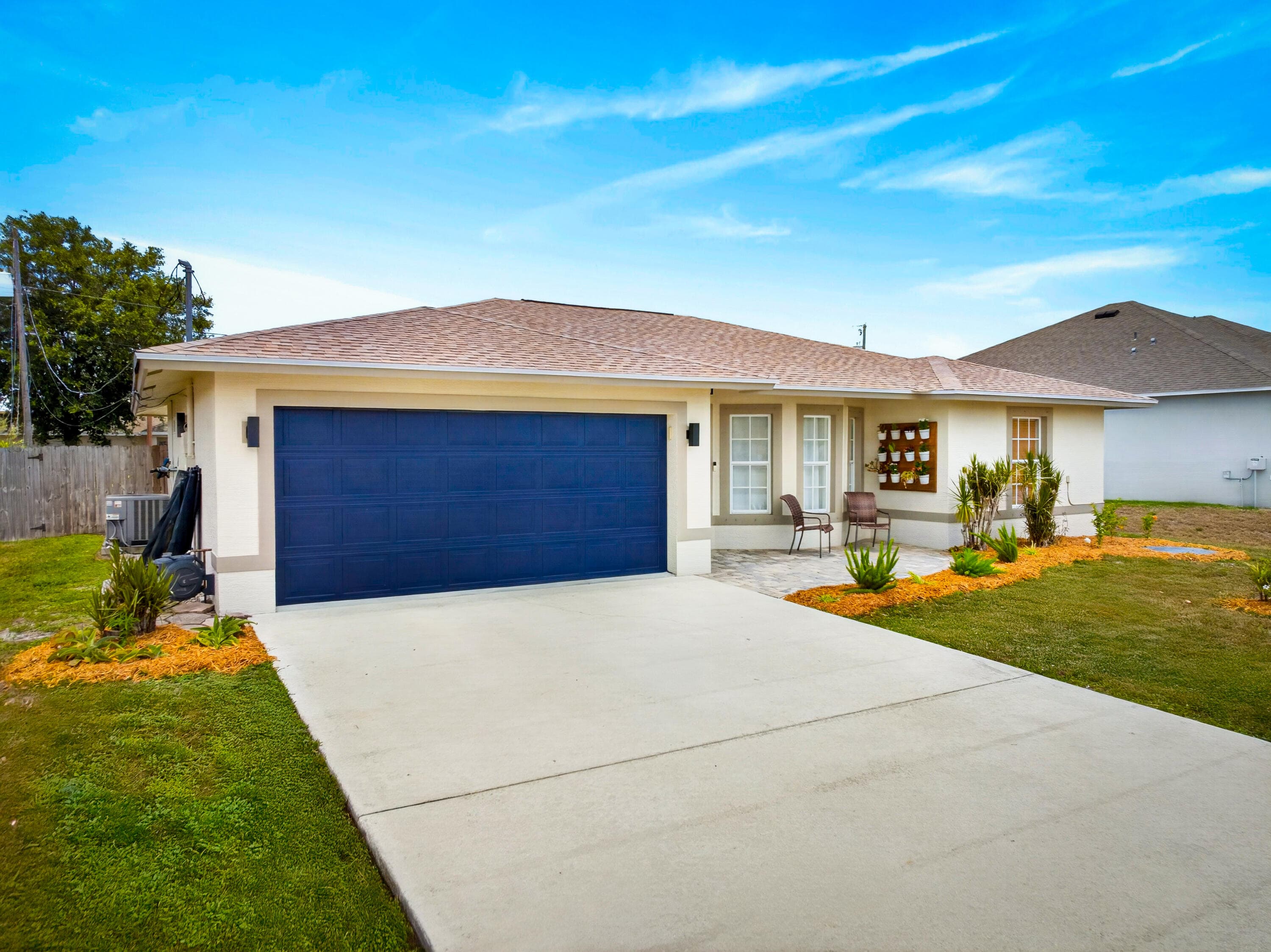 521 SW Halifax Avenue, Port St. Lucie, FL 34953 — photo 3 of 41