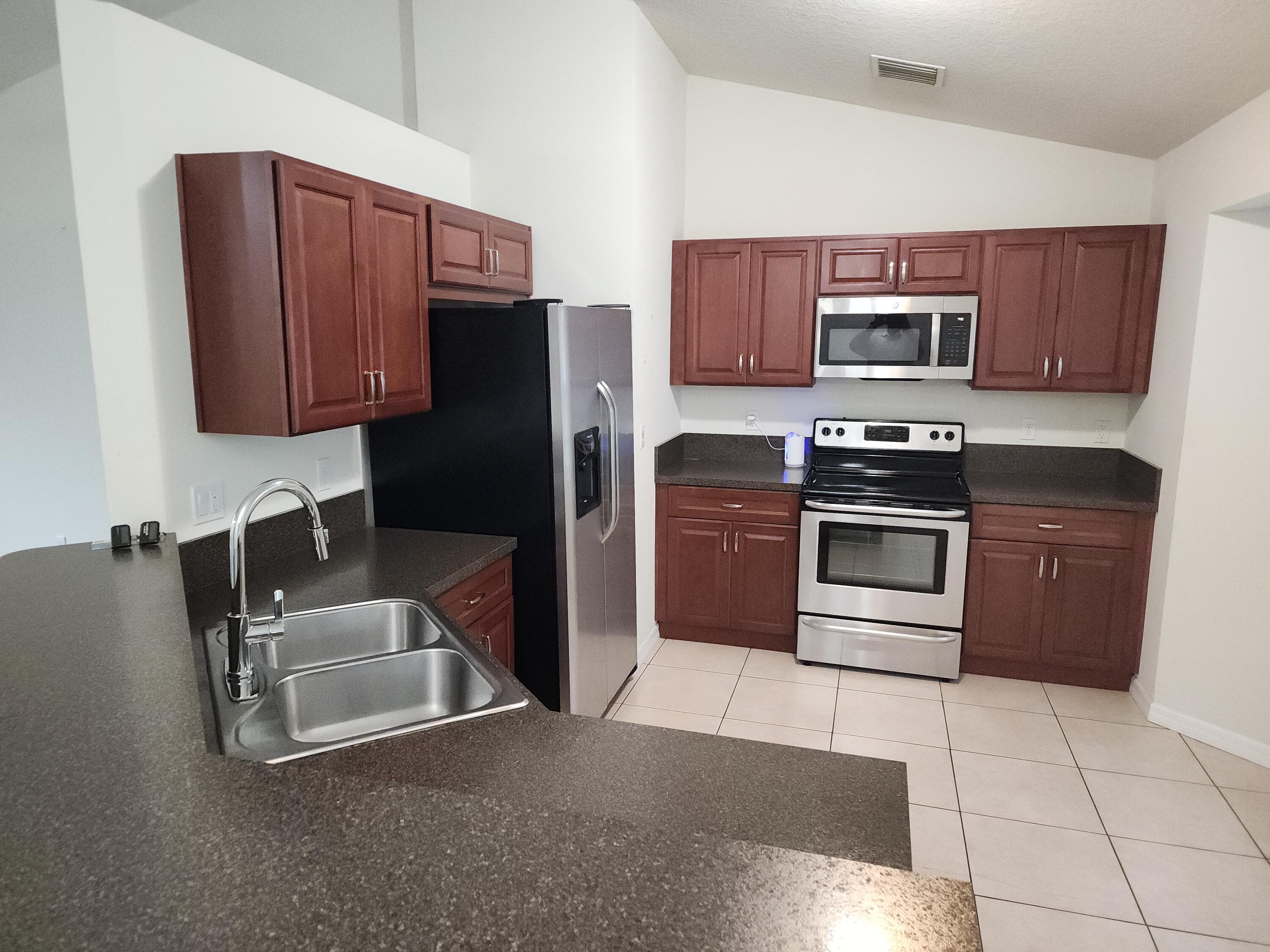842 SE Walters Terrace, Port St. Lucie, FL 34983 — photo 6 of 14