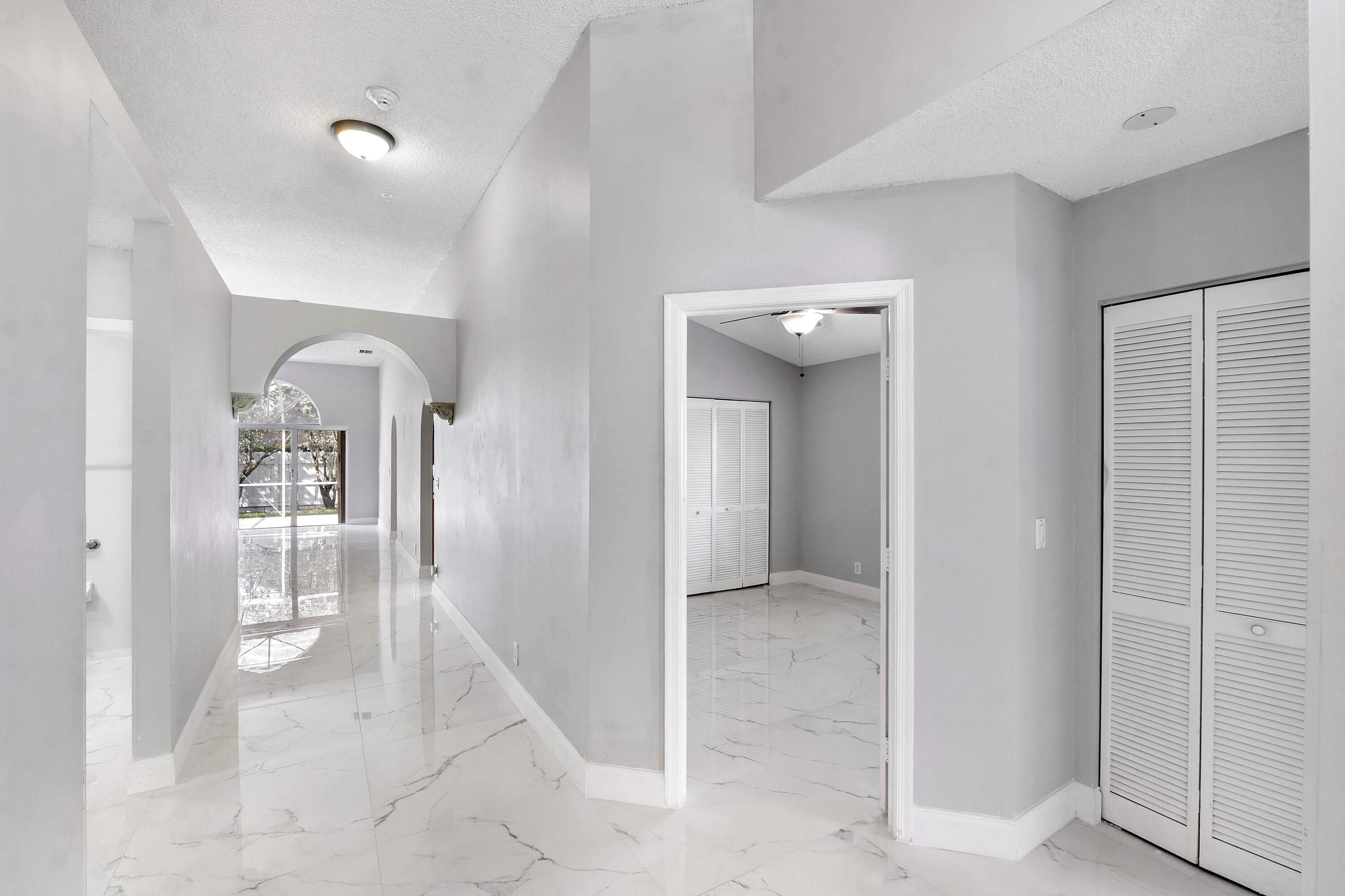 17646 SW 10th Street, Pembroke Pines, FL 33029 — photo 2 of 21
