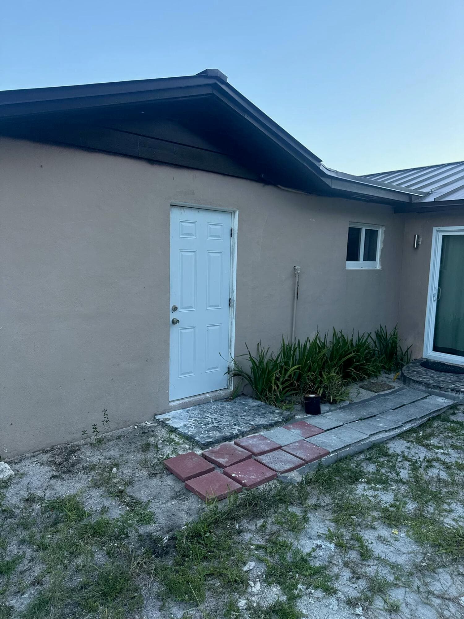 1244 W 27th Street, West Palm Beach, FL 33404 — photo 1 of 8