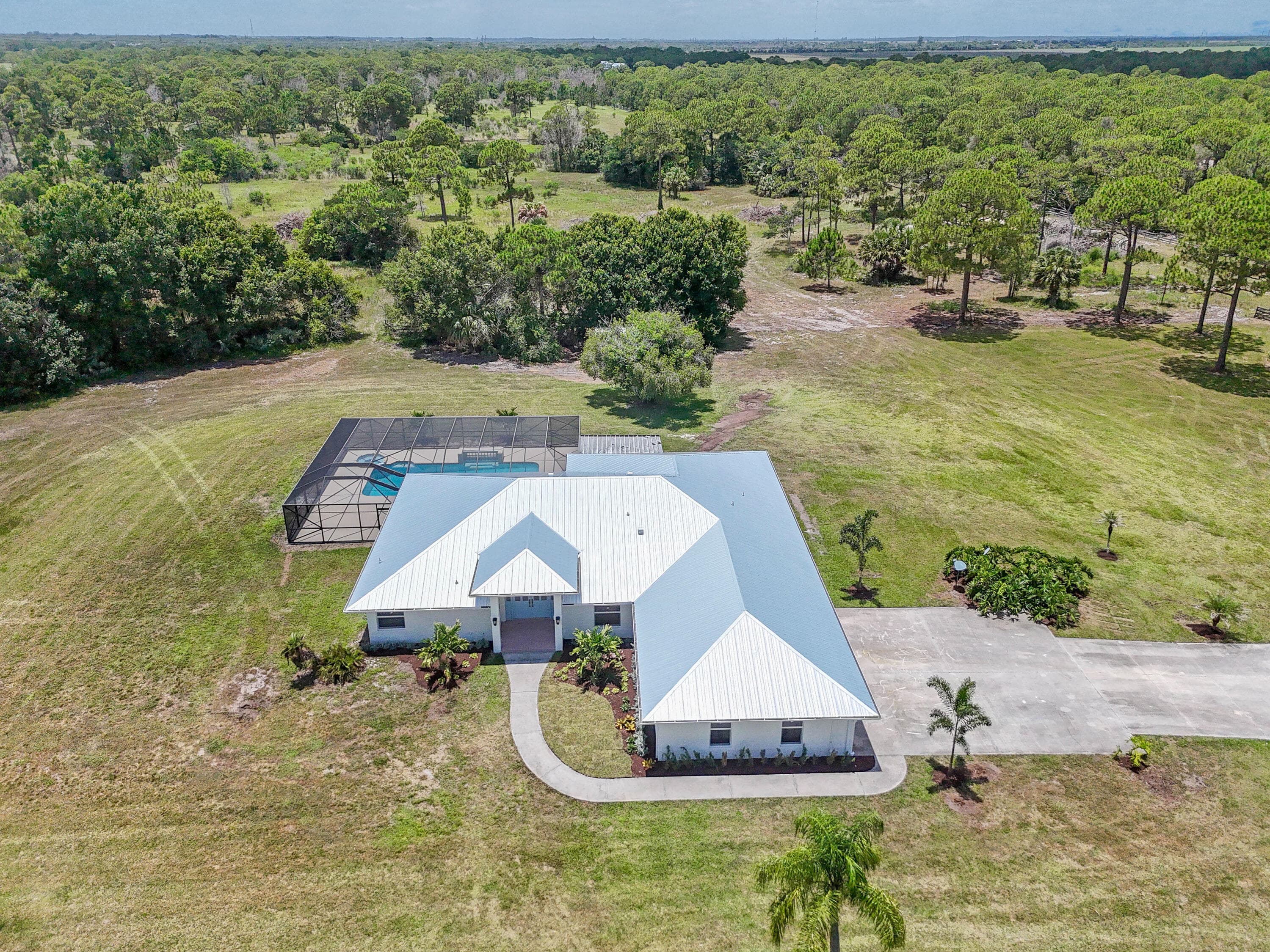 425 N Ffa Road, Fort Pierce, FL 34945 — photo 10 of 106