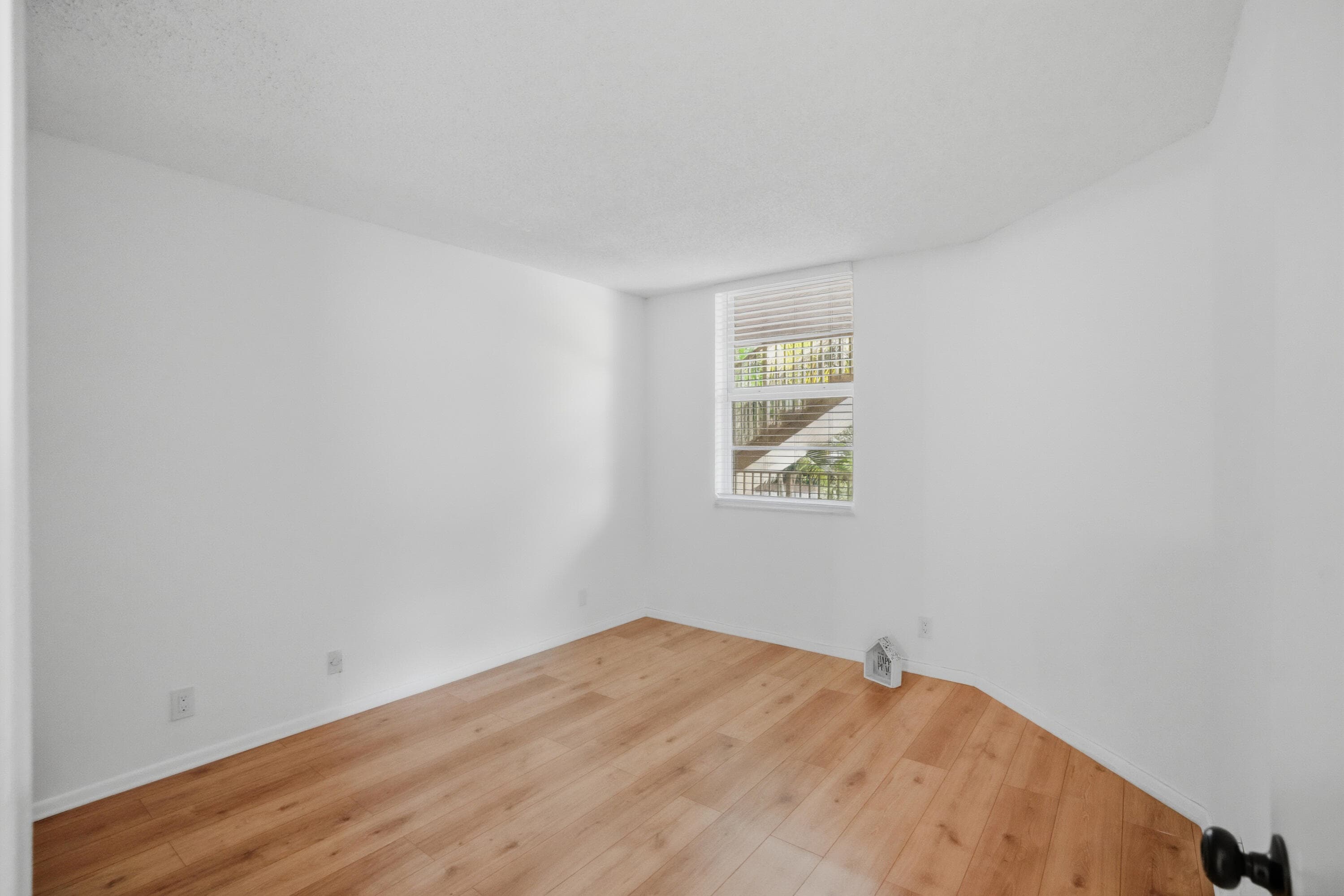 8296 NW 24th Street 8296, Coral Springs, FL 33065 — photo 13 of 35