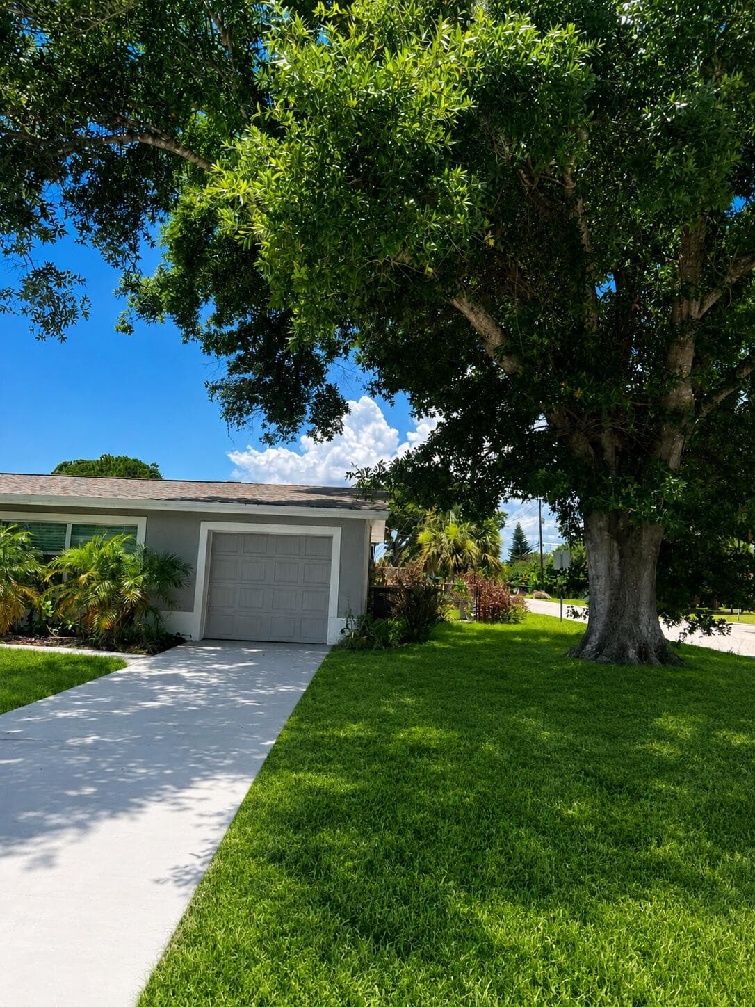 907 Antigua Avenue, Fort Pierce, FL 34982 — photo 5 of 24