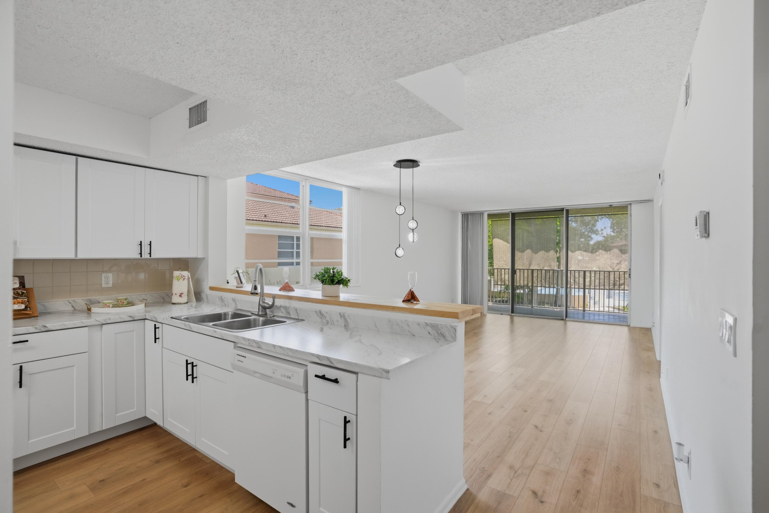 8296 NW 24th Street 8296, Coral Springs, FL 33065 — photo 1 of 35