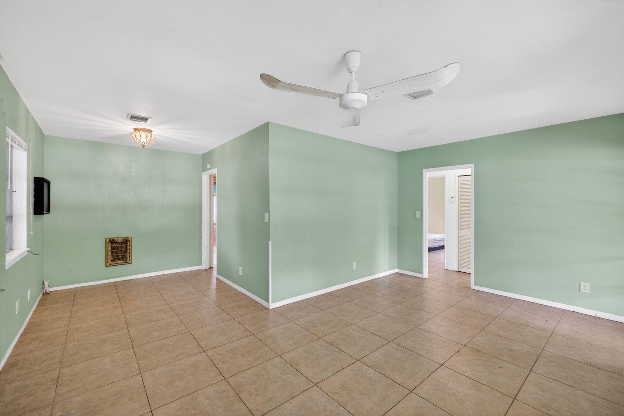 841 SW 18th Court, Fort Lauderdale, FL 33315 — photo 19 of 48