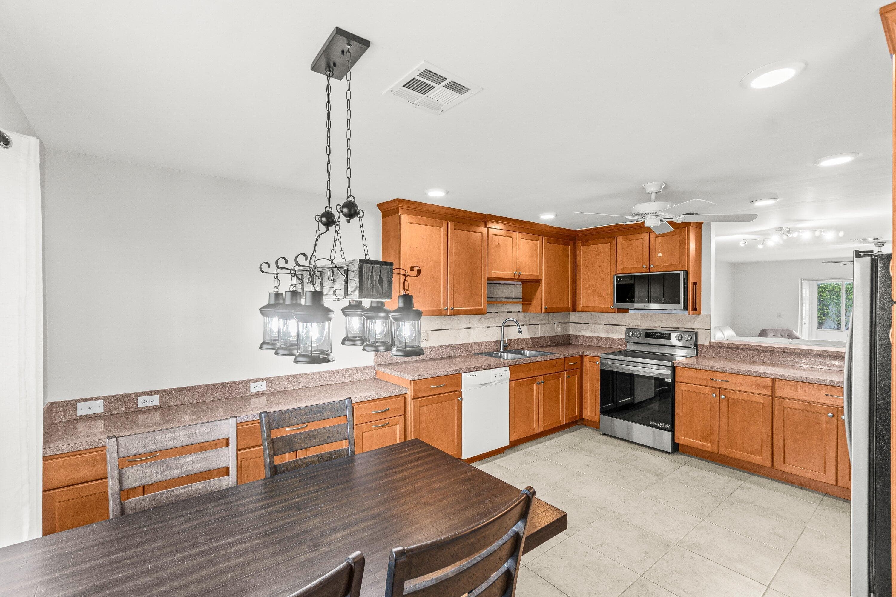 5074 Privet Place B, Delray Beach, FL 33484 — photo 2 of 43