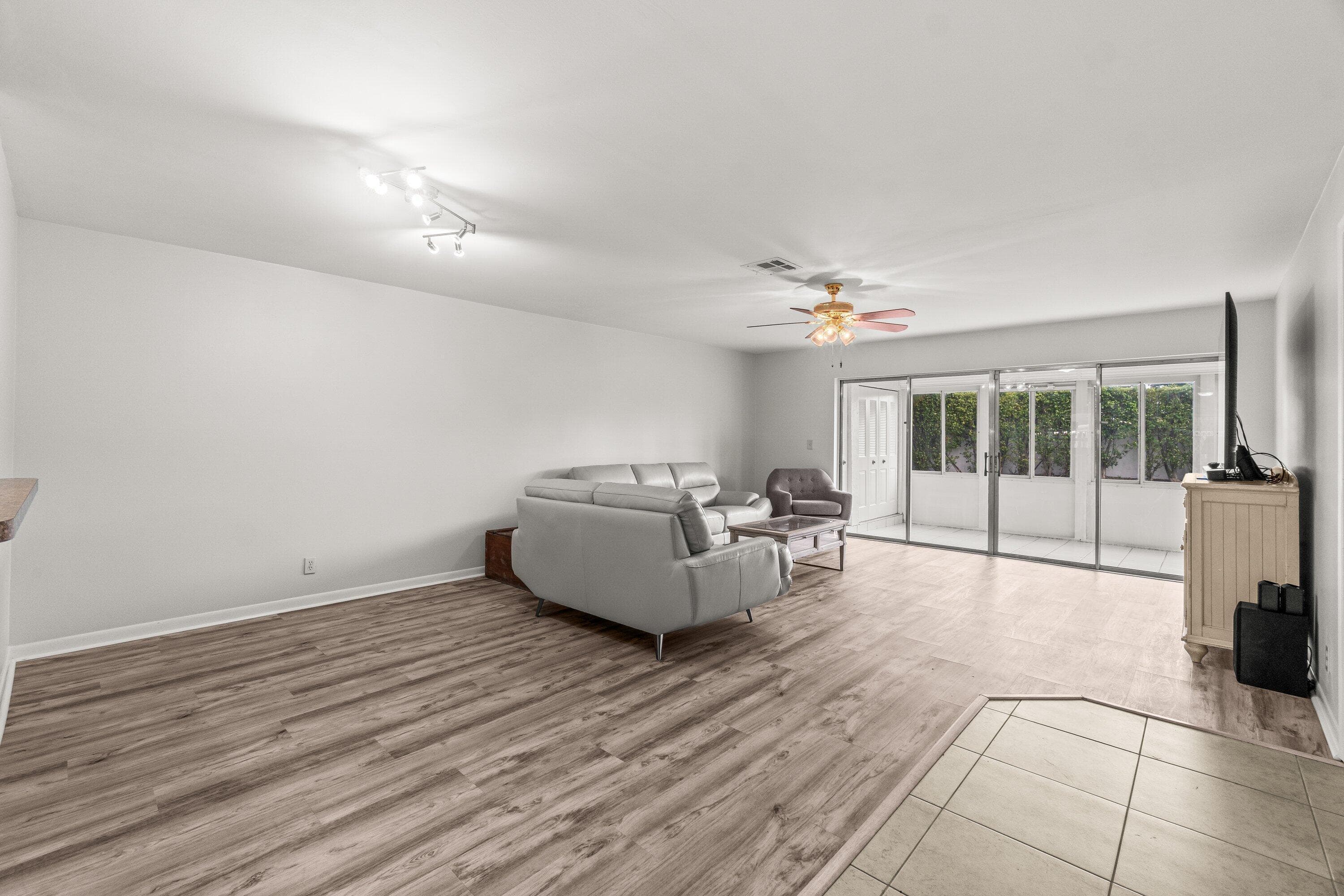 5074 Privet Place B, Delray Beach, FL 33484 — photo 8 of 43