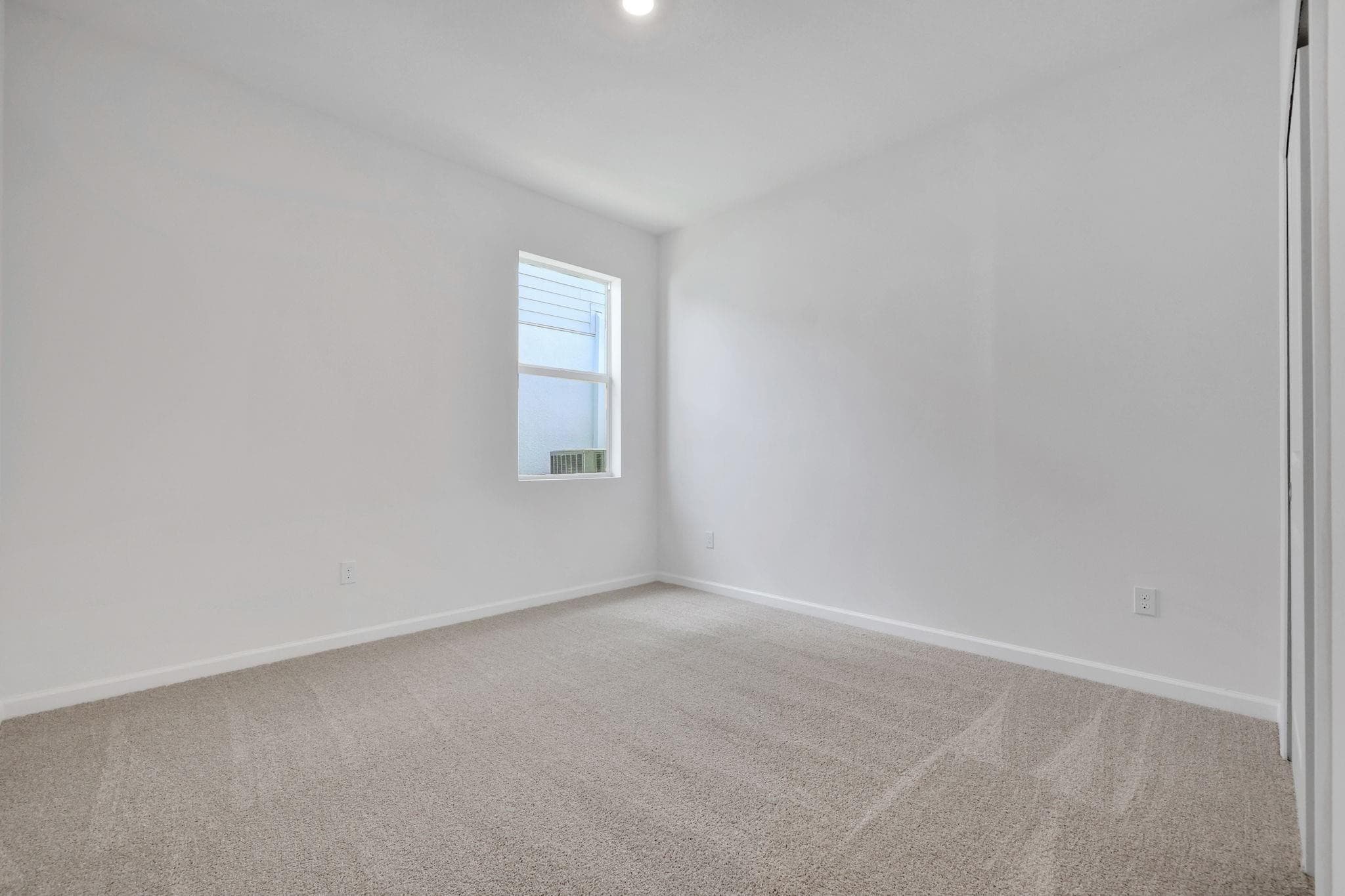 10717 NW Suncrest Lp, Port St. Lucie, FL 34987 — photo 4 of 37