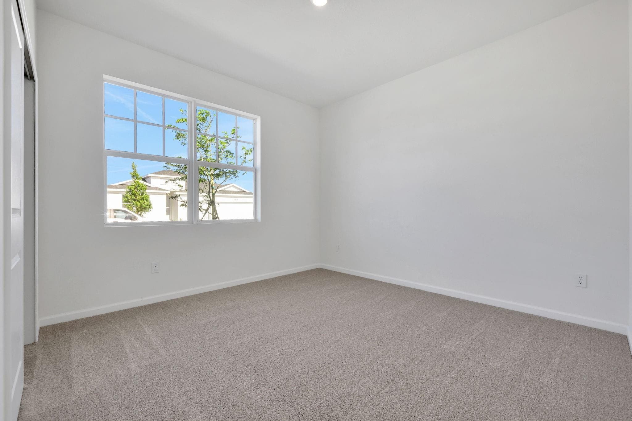 10717 NW Suncrest Lp, Port St. Lucie, FL 34987 — photo 8 of 37