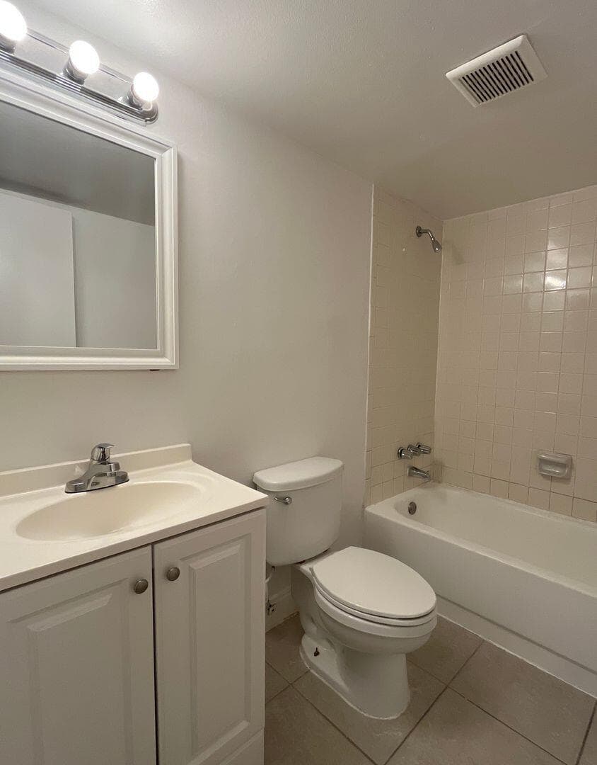 515 S Sequoia Drive 105, West Palm Beach, FL 33409 — photo 6 of 8