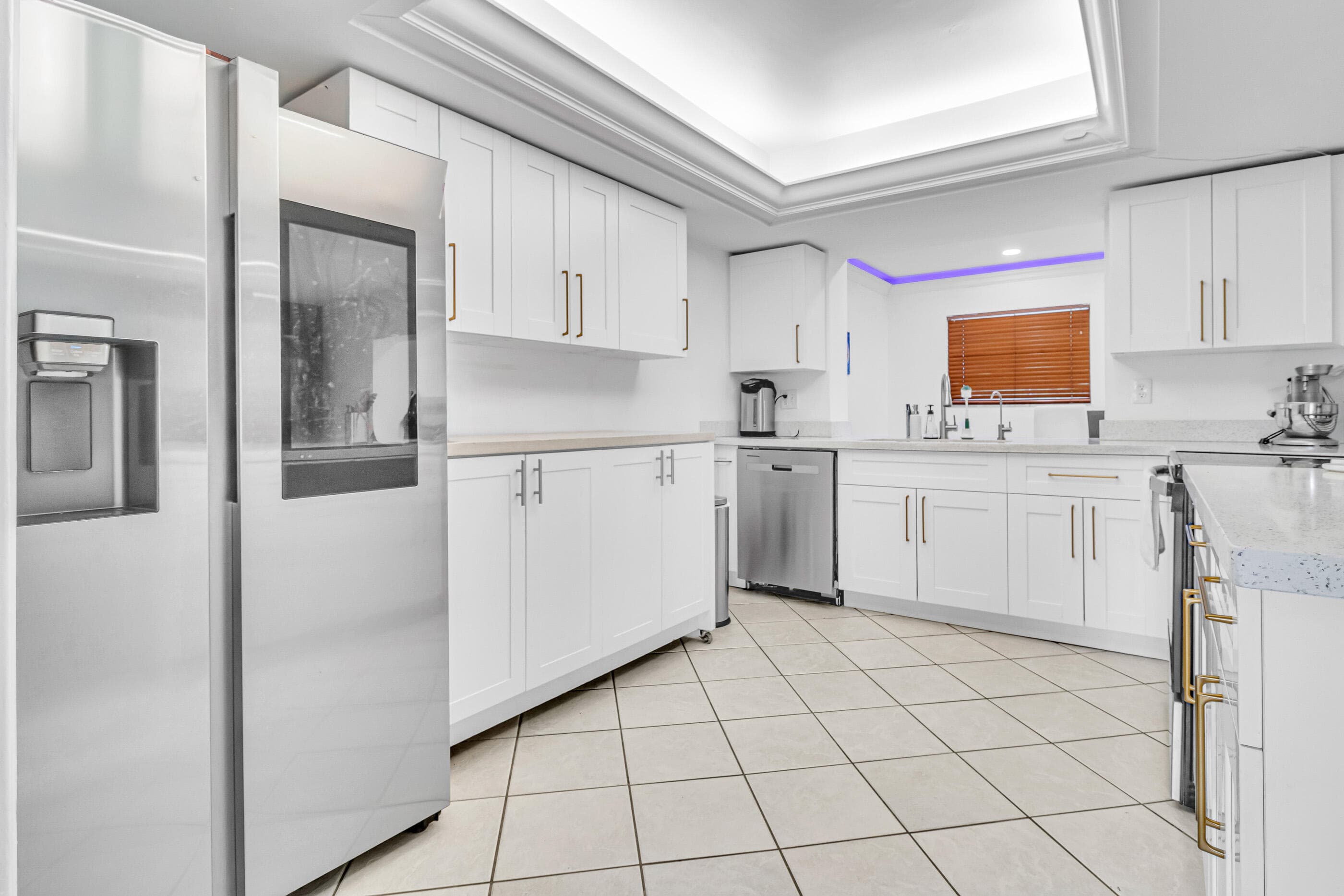 2200 N 47th Avenue, Hollywood, FL 33021 — photo 5 of 28