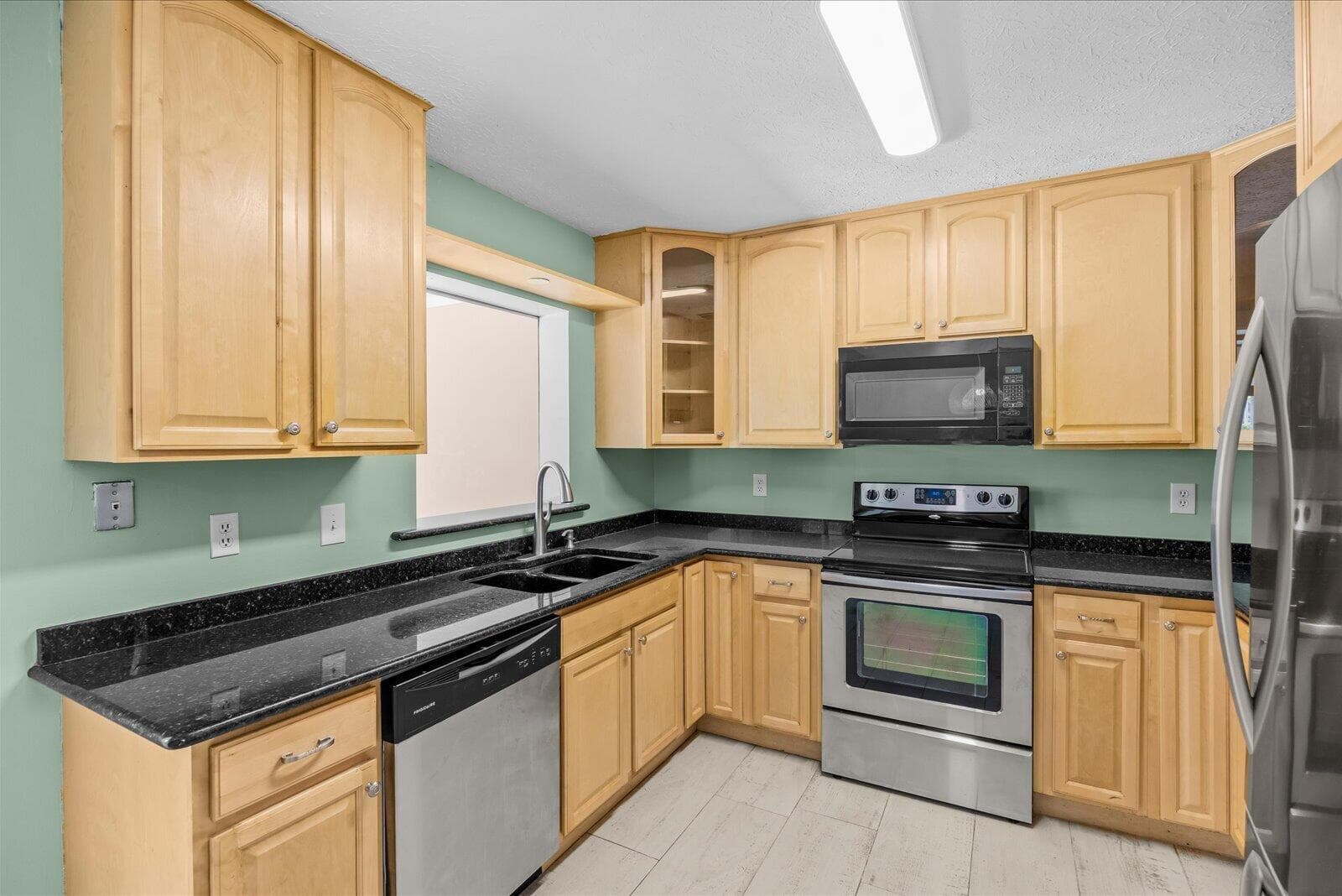 687 NE Maranta, Jensen Beach, FL 34957 — photo 12 of 34